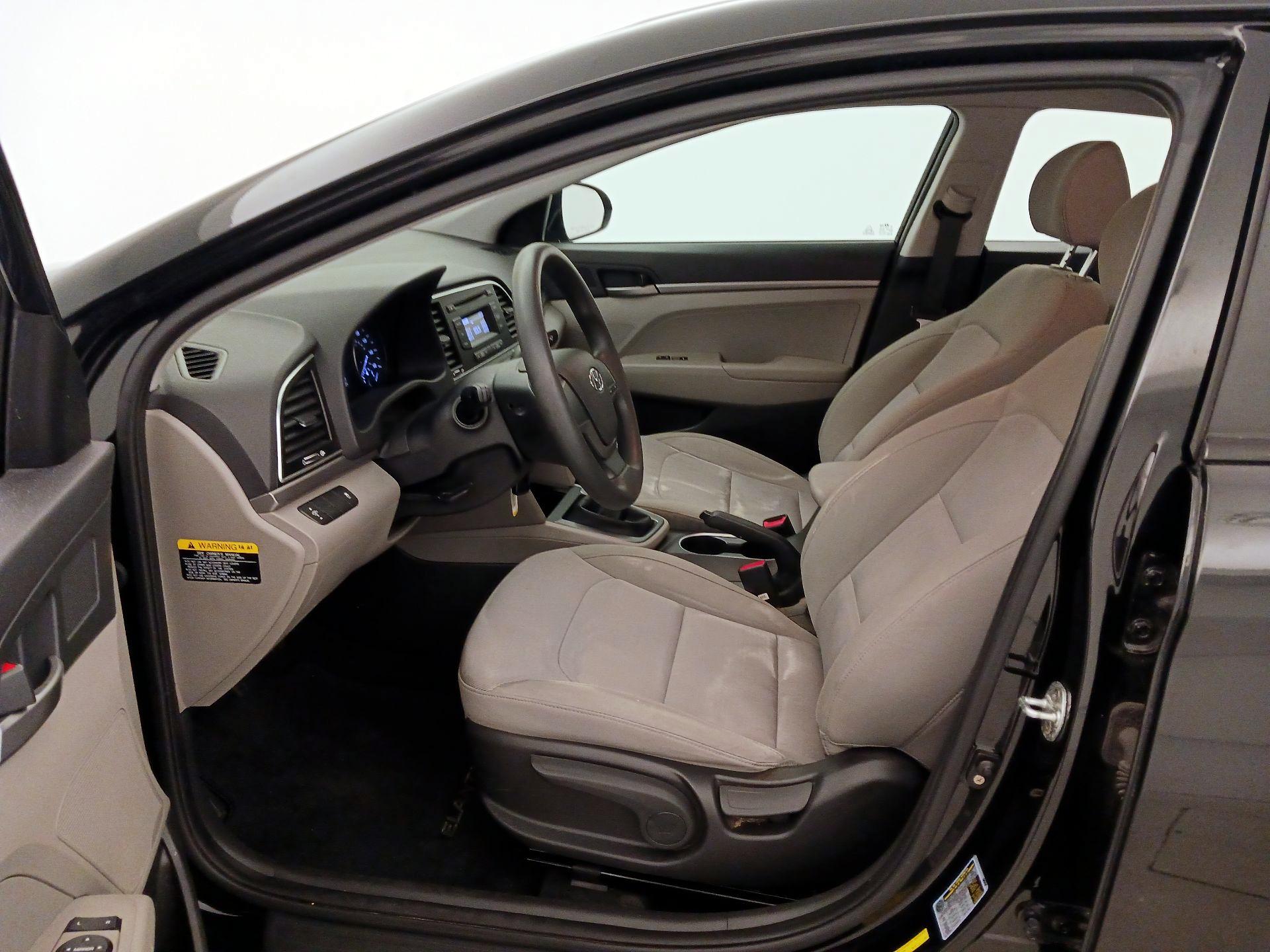 Thumbnail: 2017 Hyundai Elantra - 11