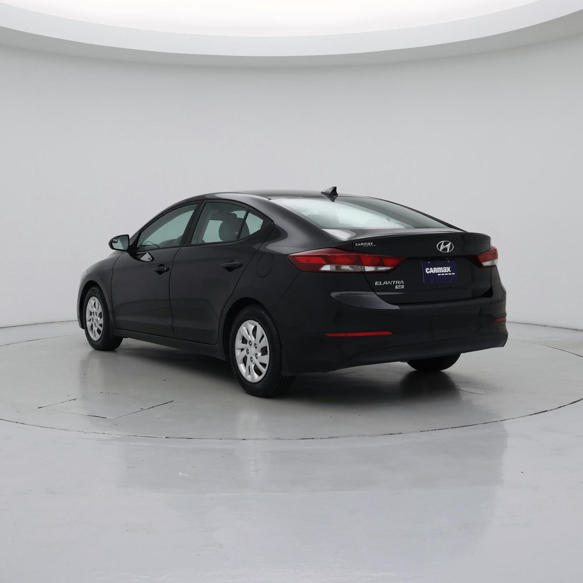 Thumbnail: 2017 Hyundai Elantra - 2