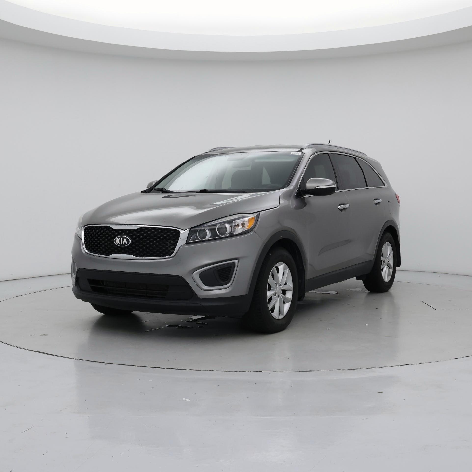 Thumbnail: 2017 Kia Sorento - 4