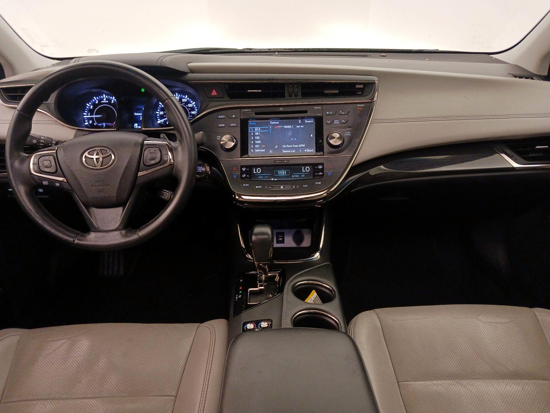 Thumbnail: 2015 Toyota Avalon - 9