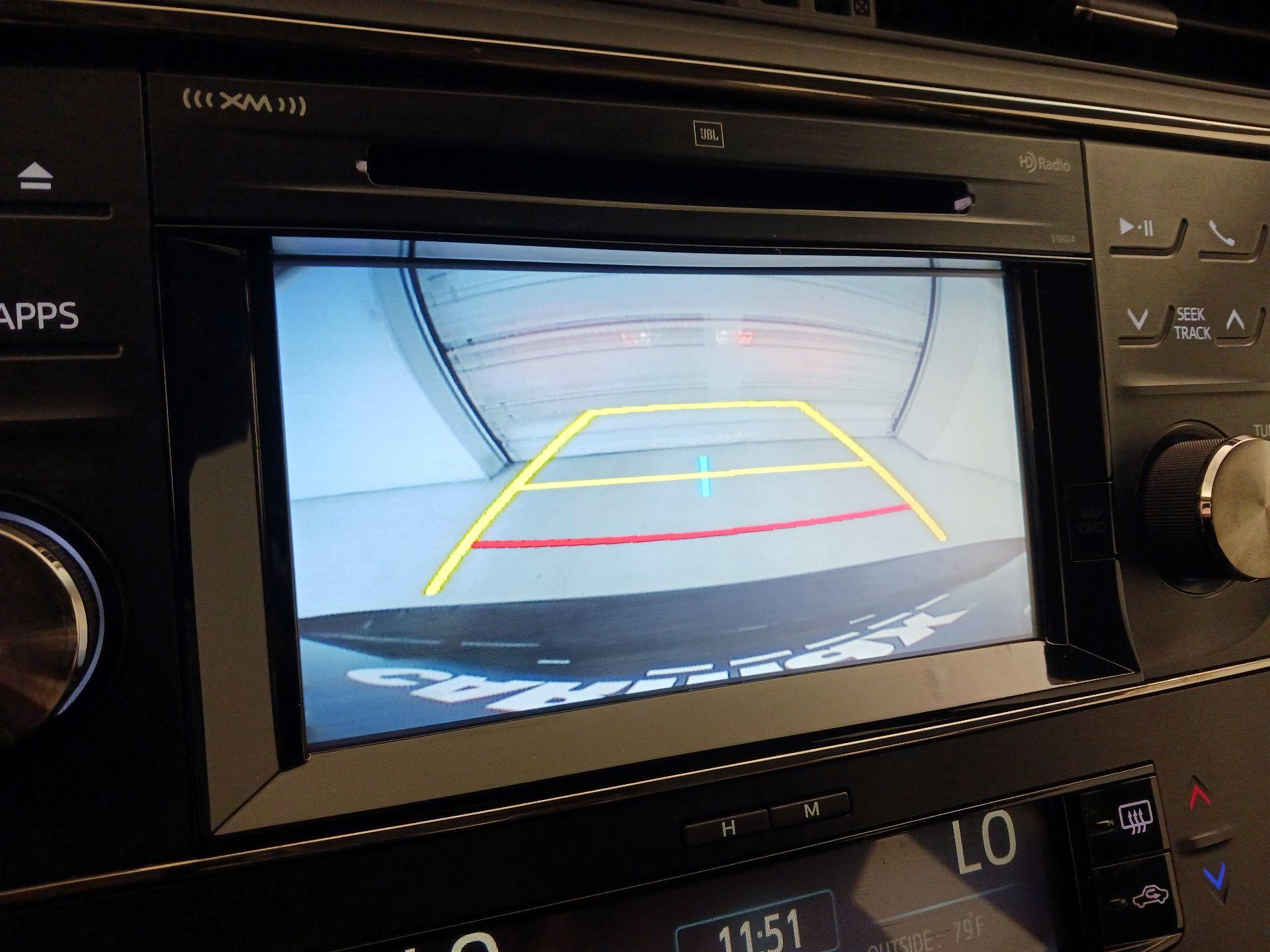 Thumbnail: 2015 Toyota Avalon - 14