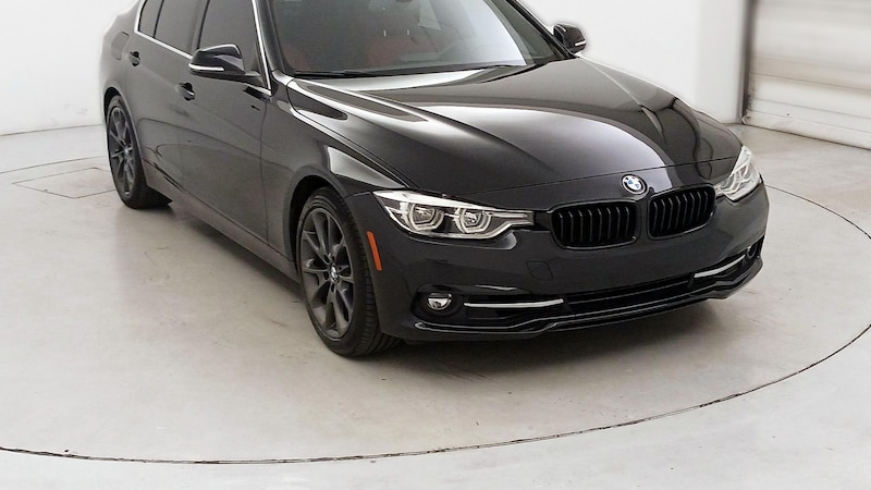 2018 BMW 3 Series 330i Hero Image