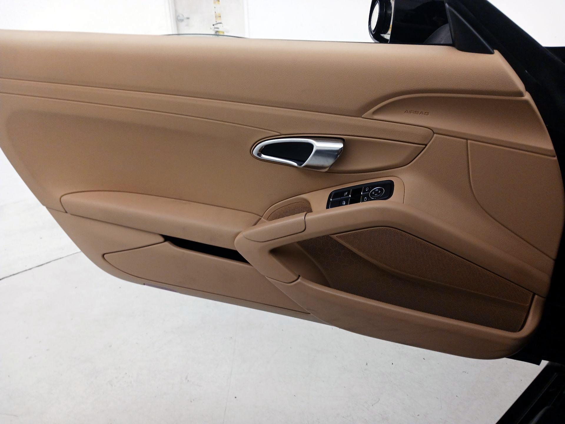 Thumbnail: 2015 Porsche Boxster - 12