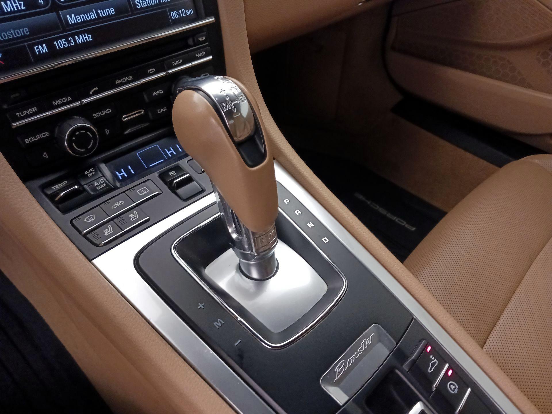 Thumbnail: 2015 Porsche Boxster - 18