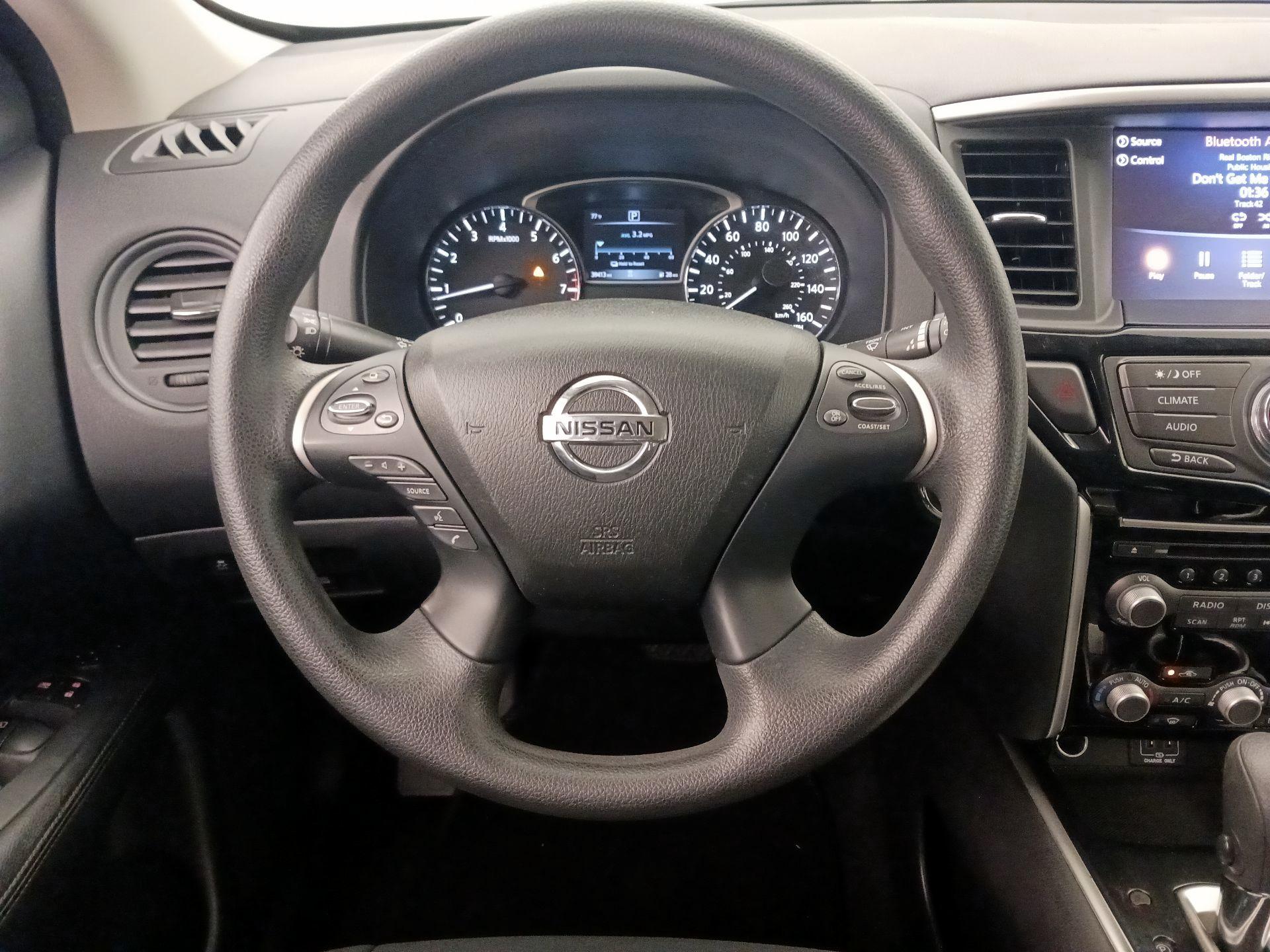 Thumbnail: 2018 Nissan Pathfinder - 10