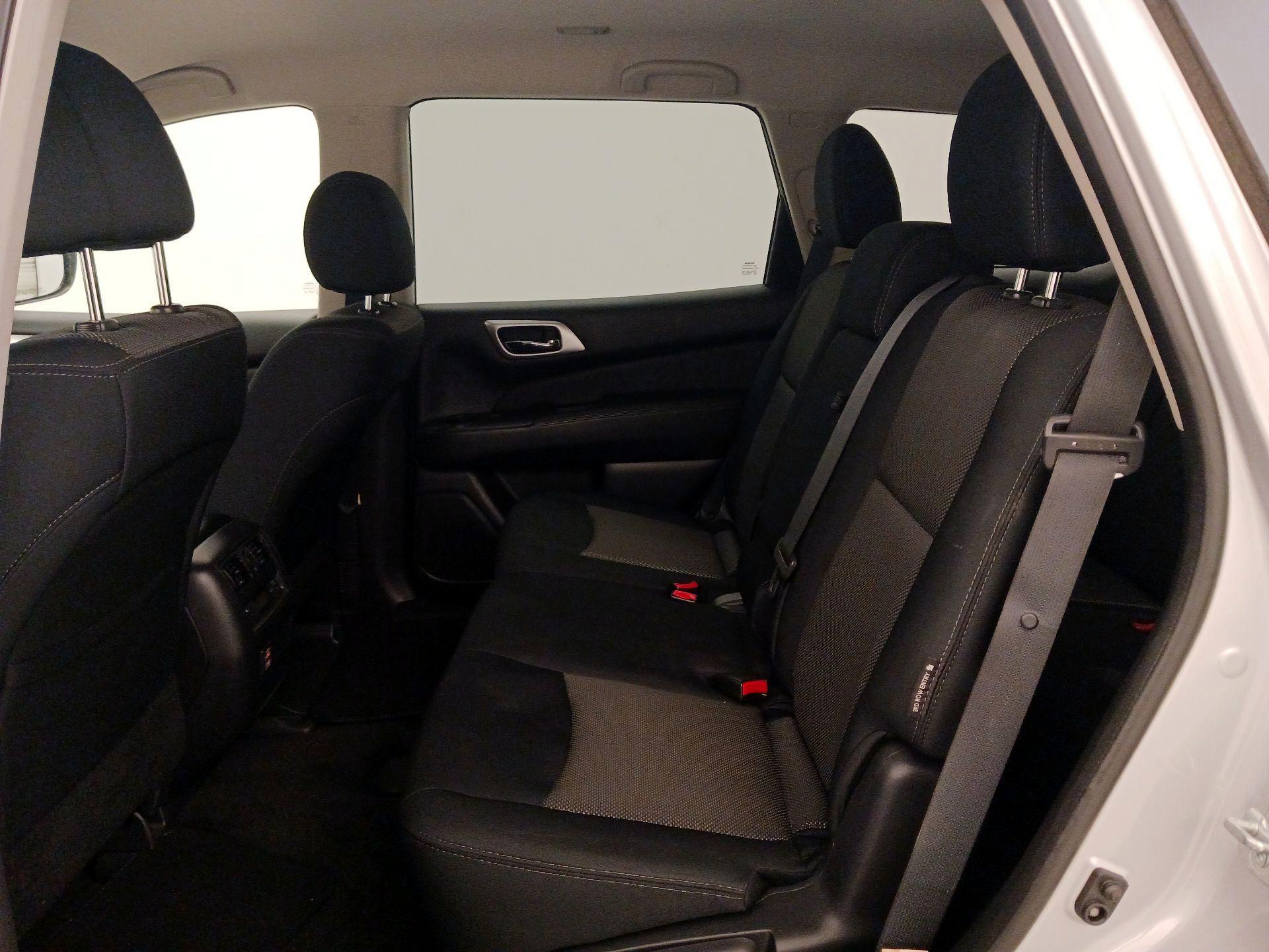 Thumbnail: 2018 Nissan Pathfinder - 19