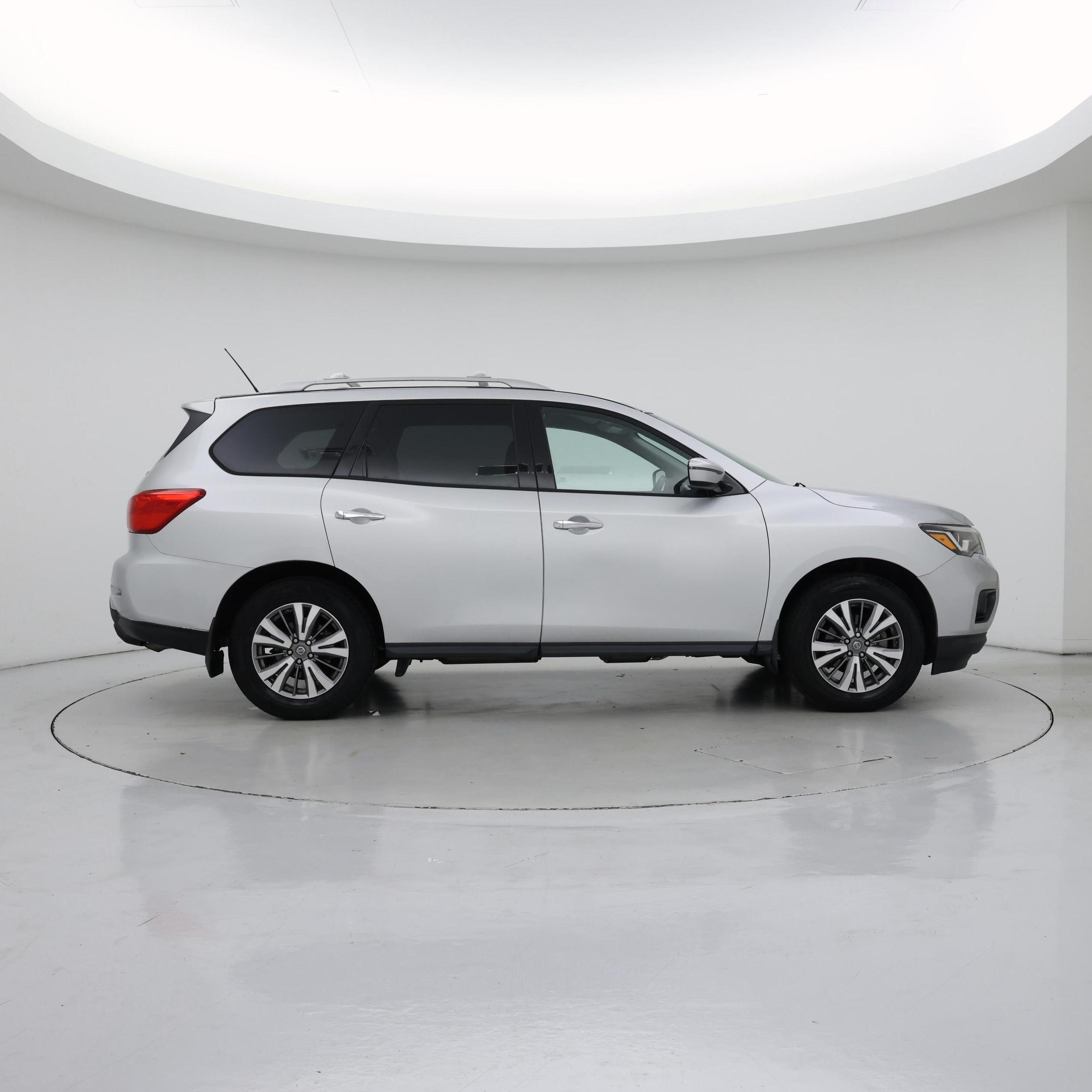 Thumbnail: 2018 Nissan Pathfinder - 7