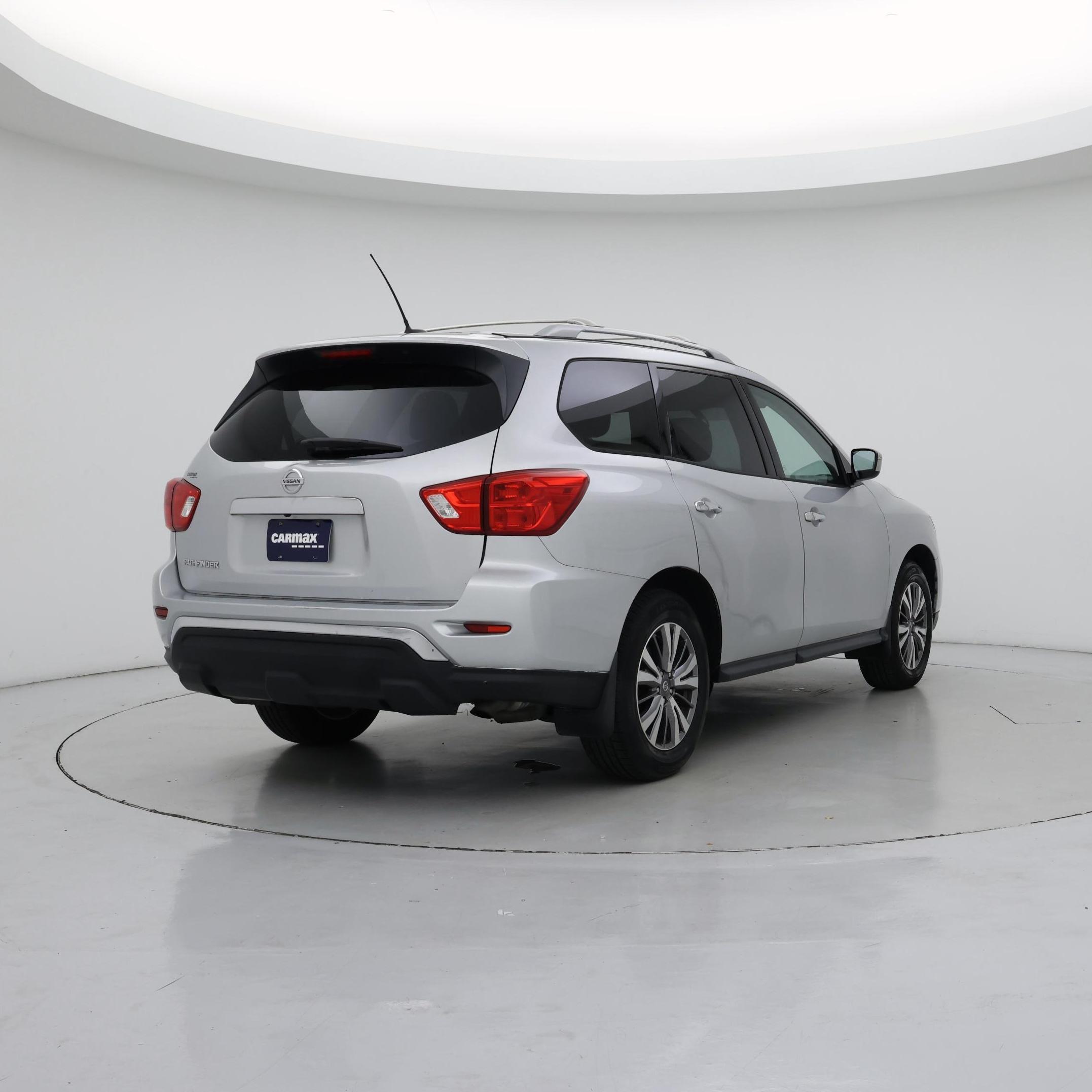Thumbnail: 2018 Nissan Pathfinder - 8