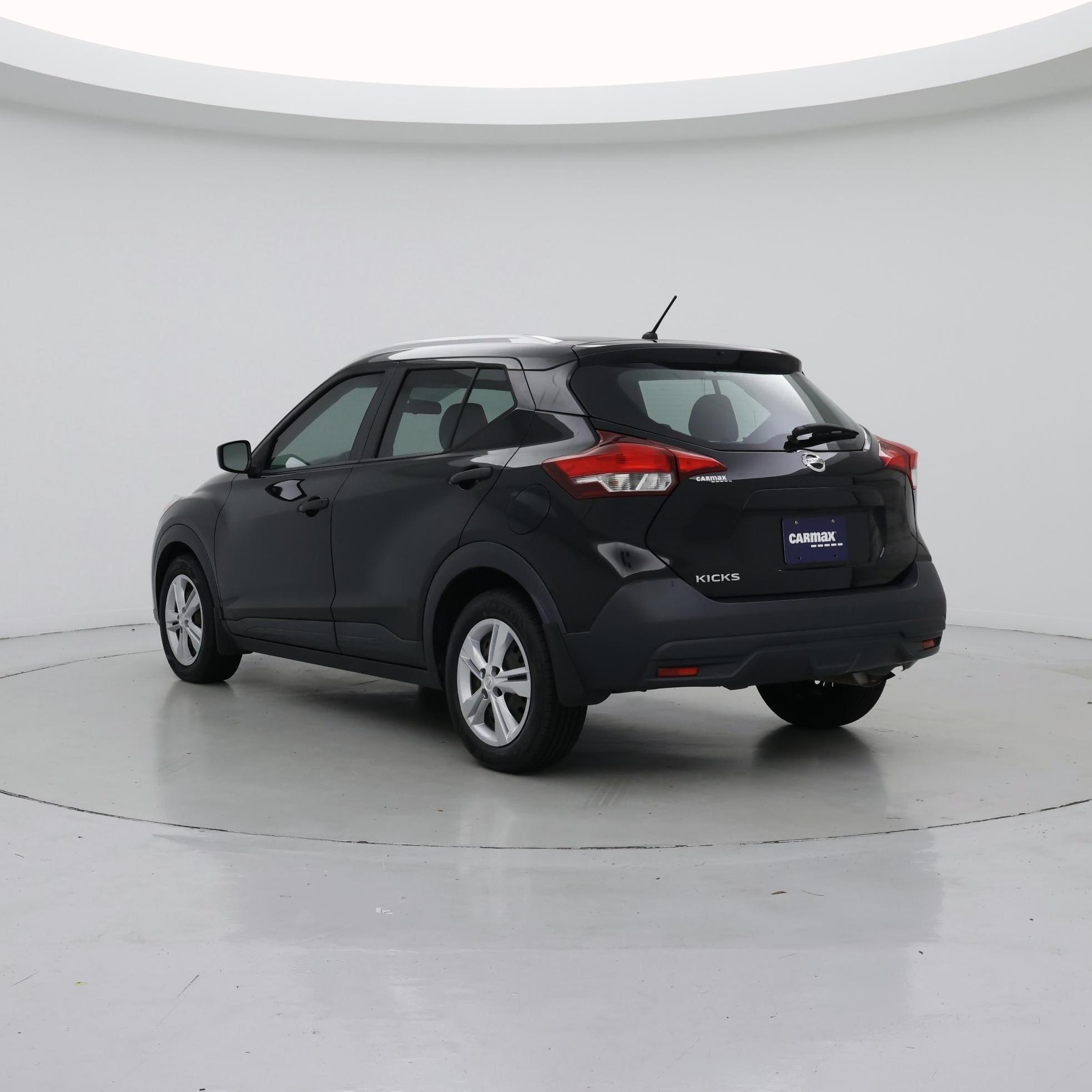 Thumbnail: 2019 Nissan Kicks - 2