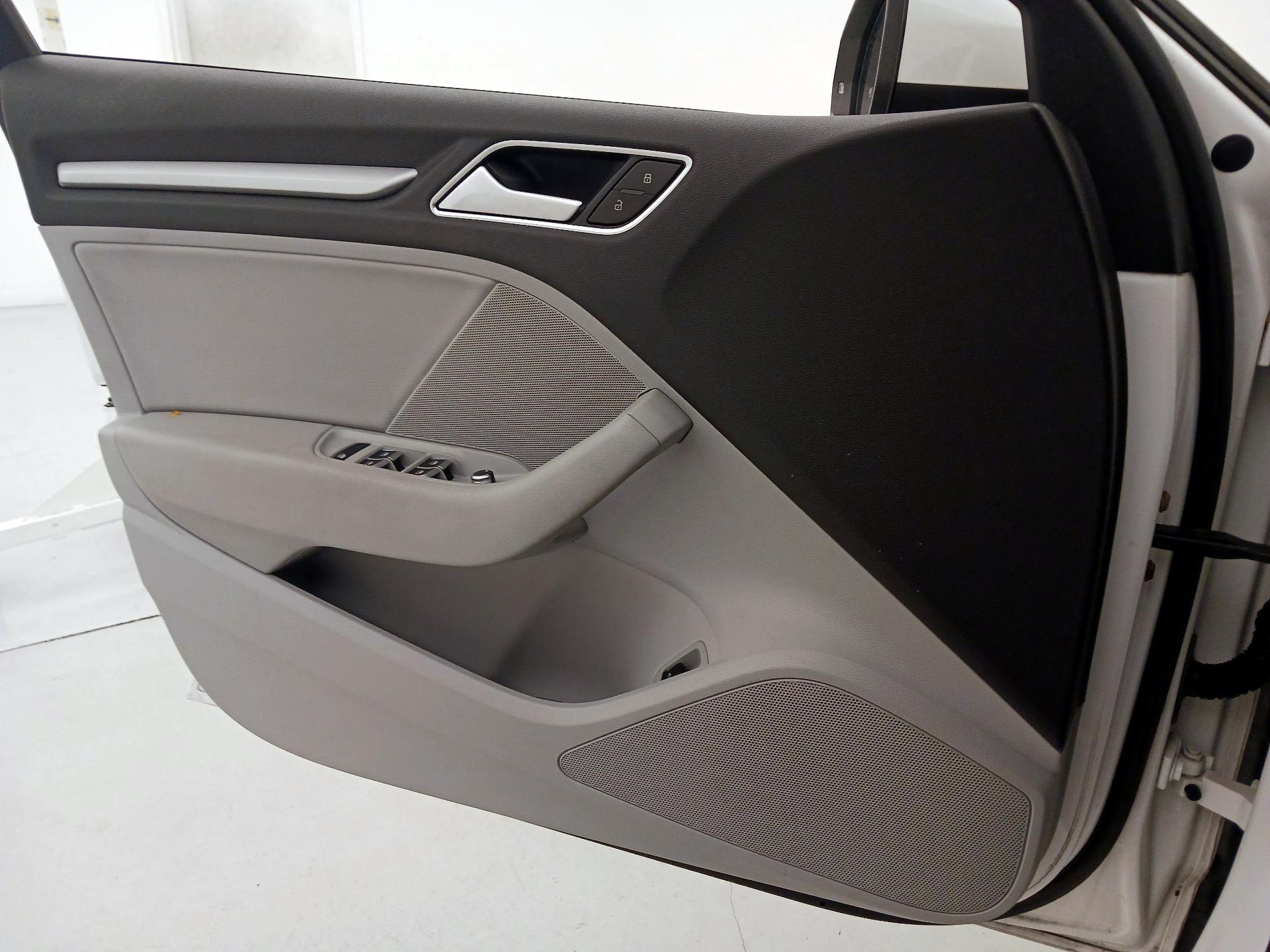 Thumbnail: 2016 Audi A3 - 12