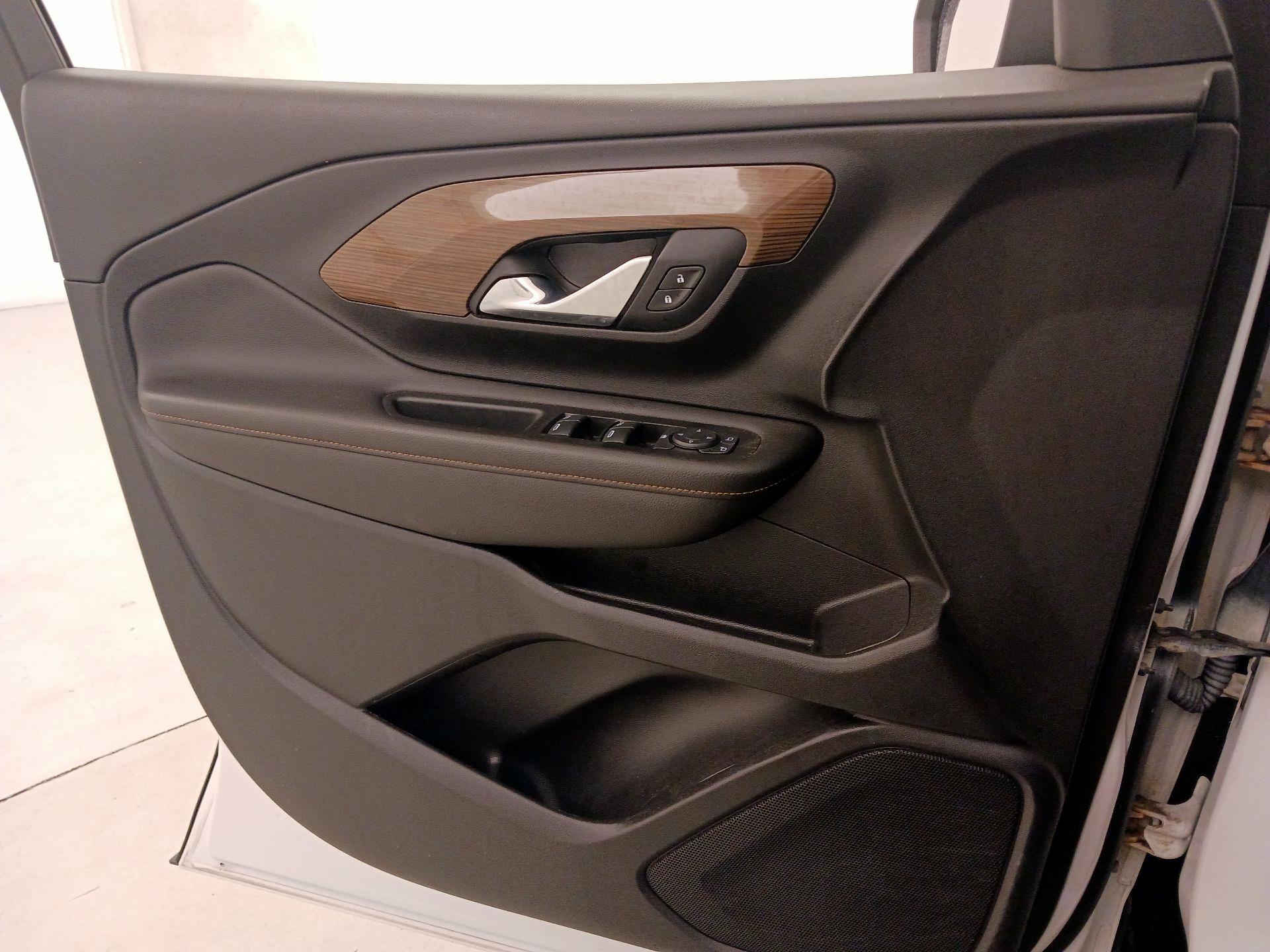 Thumbnail: 2020 GMC Terrain - 12