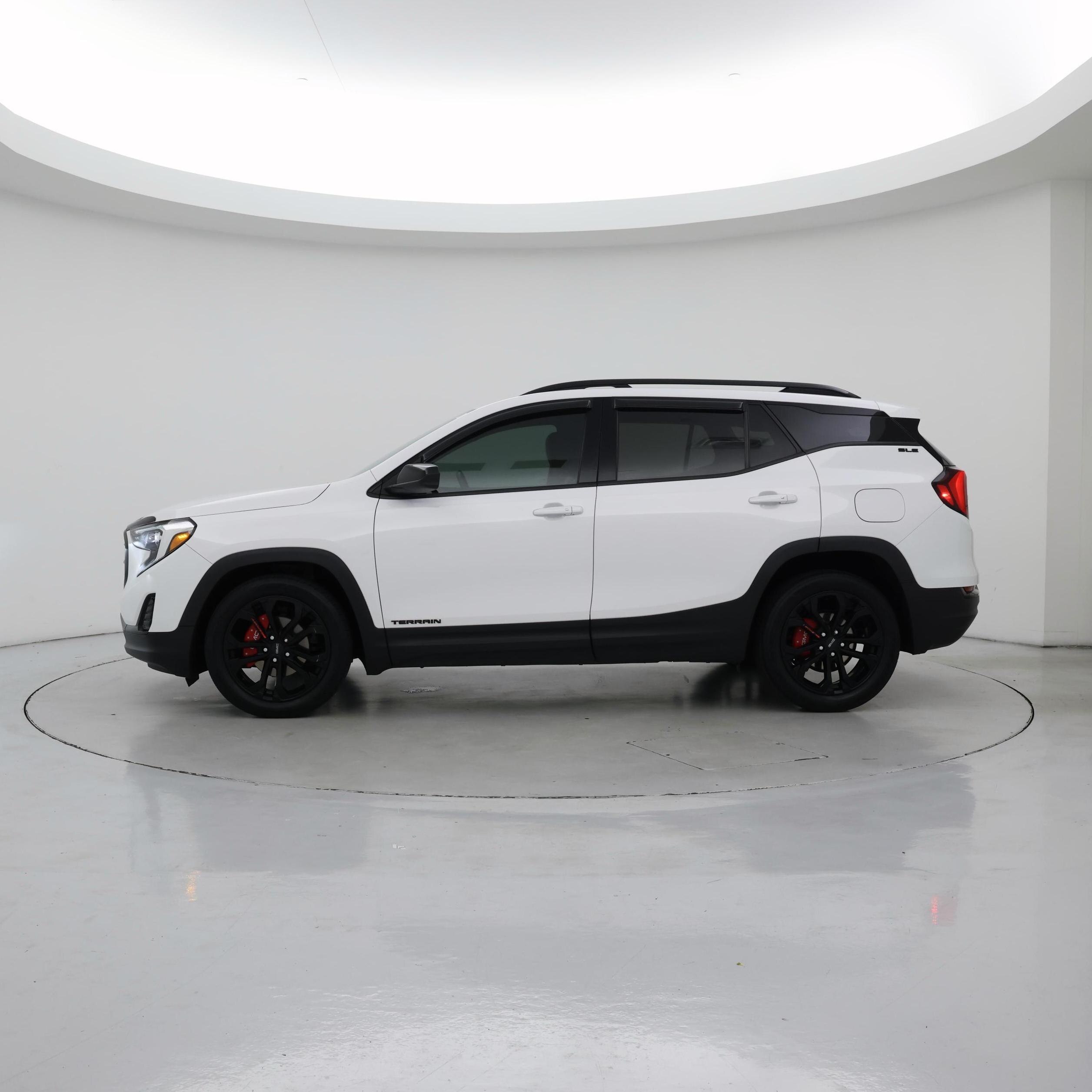 Thumbnail: 2020 GMC Terrain - 3