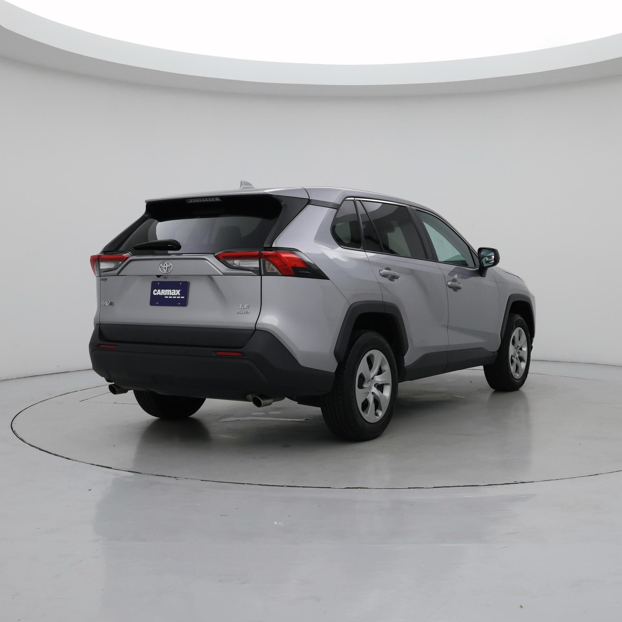 Thumbnail: 2022 Toyota RAV4 - 8