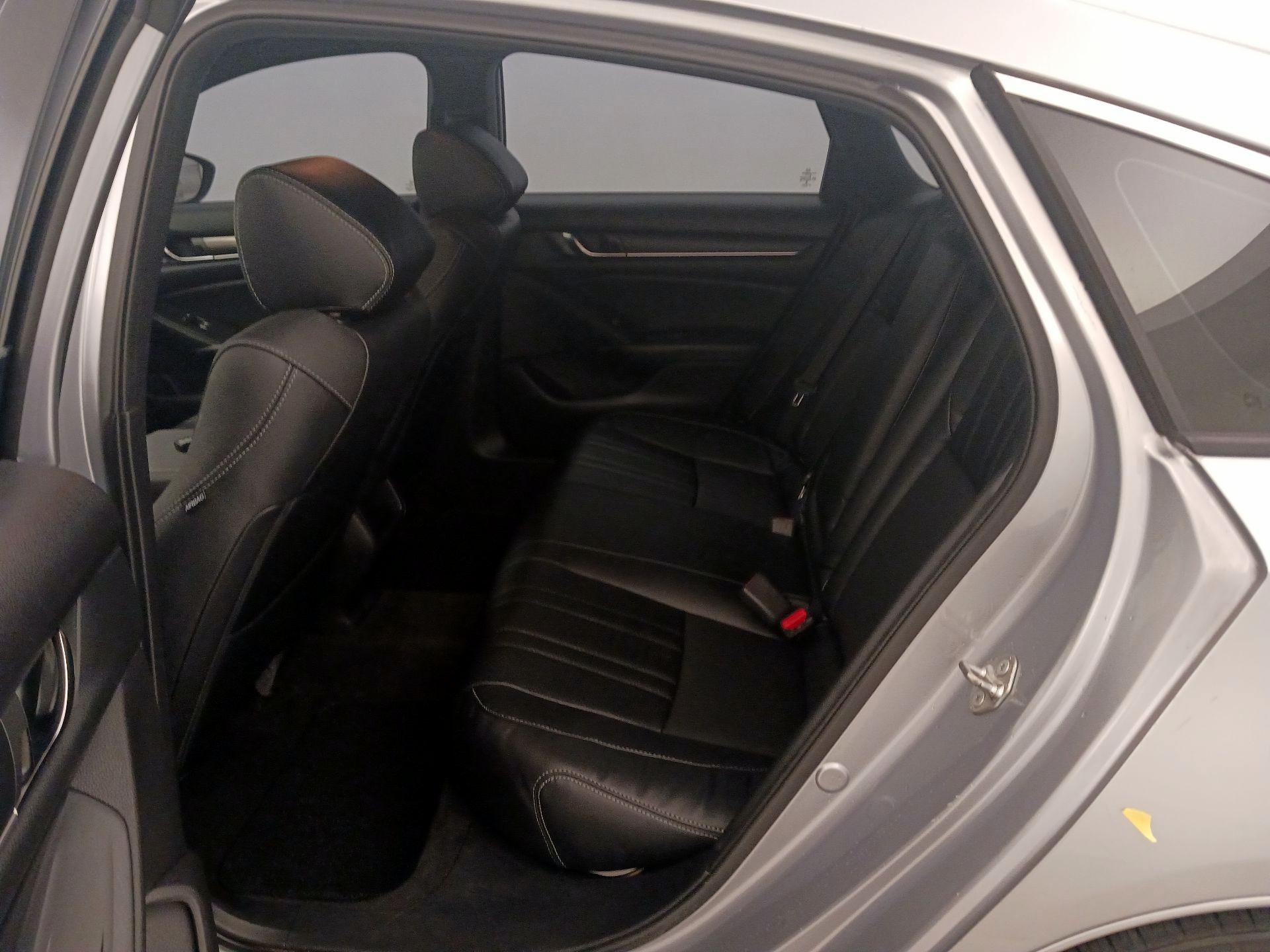Thumbnail: 2018 Honda Accord - 19