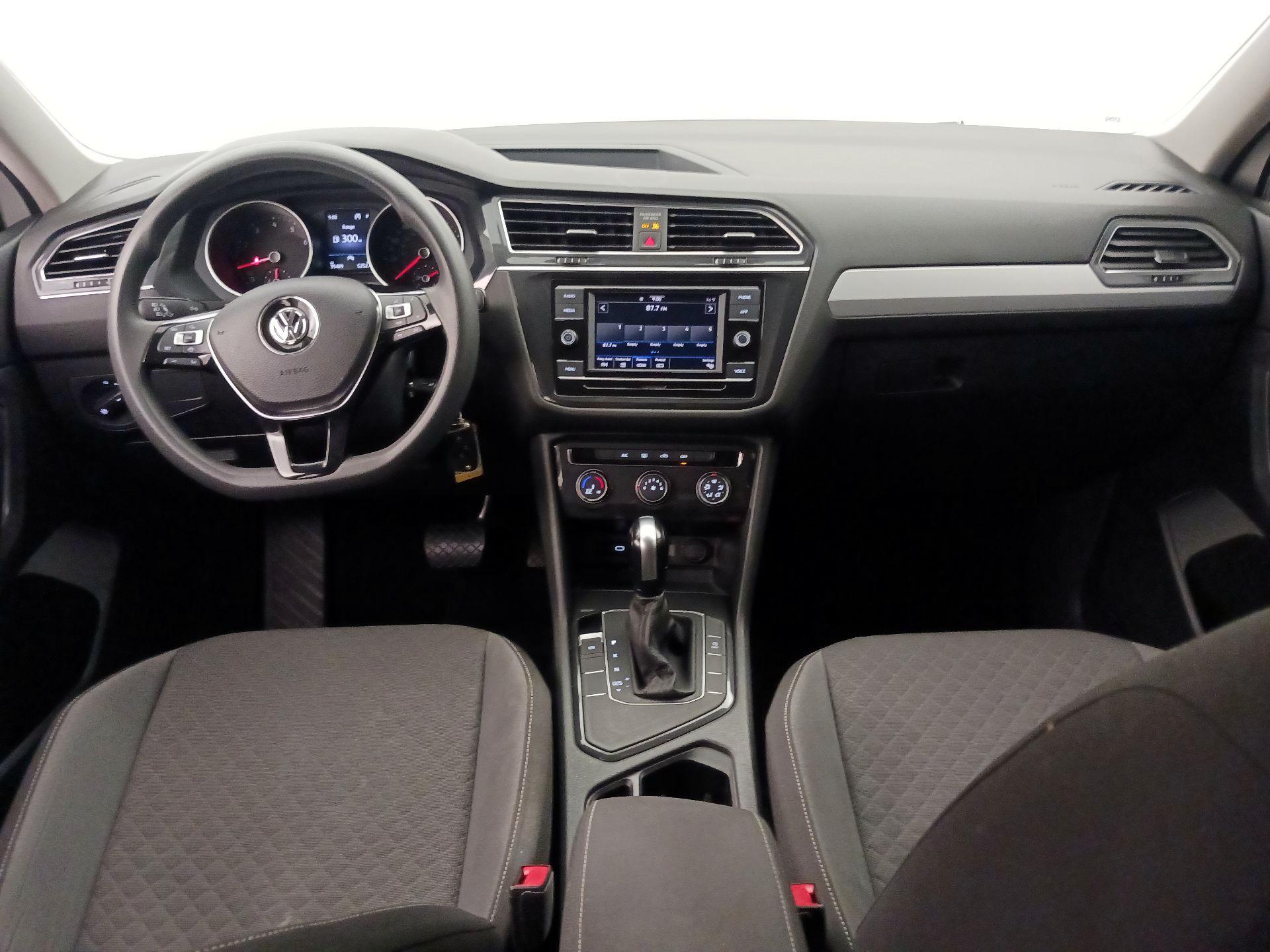 Thumbnail: 2021 Volkswagen Tiguan - 9