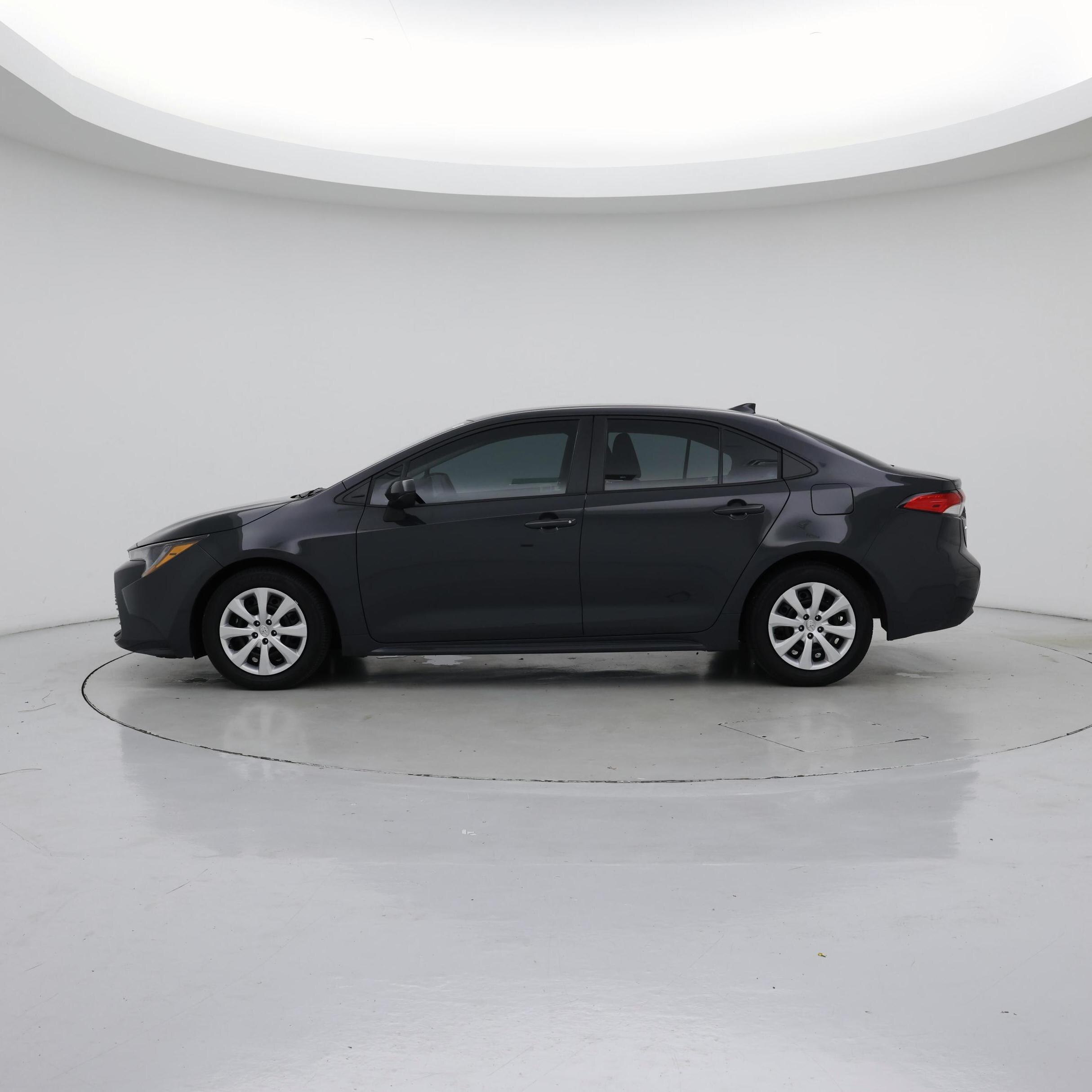 Thumbnail: 2023 Toyota Corolla - 3
