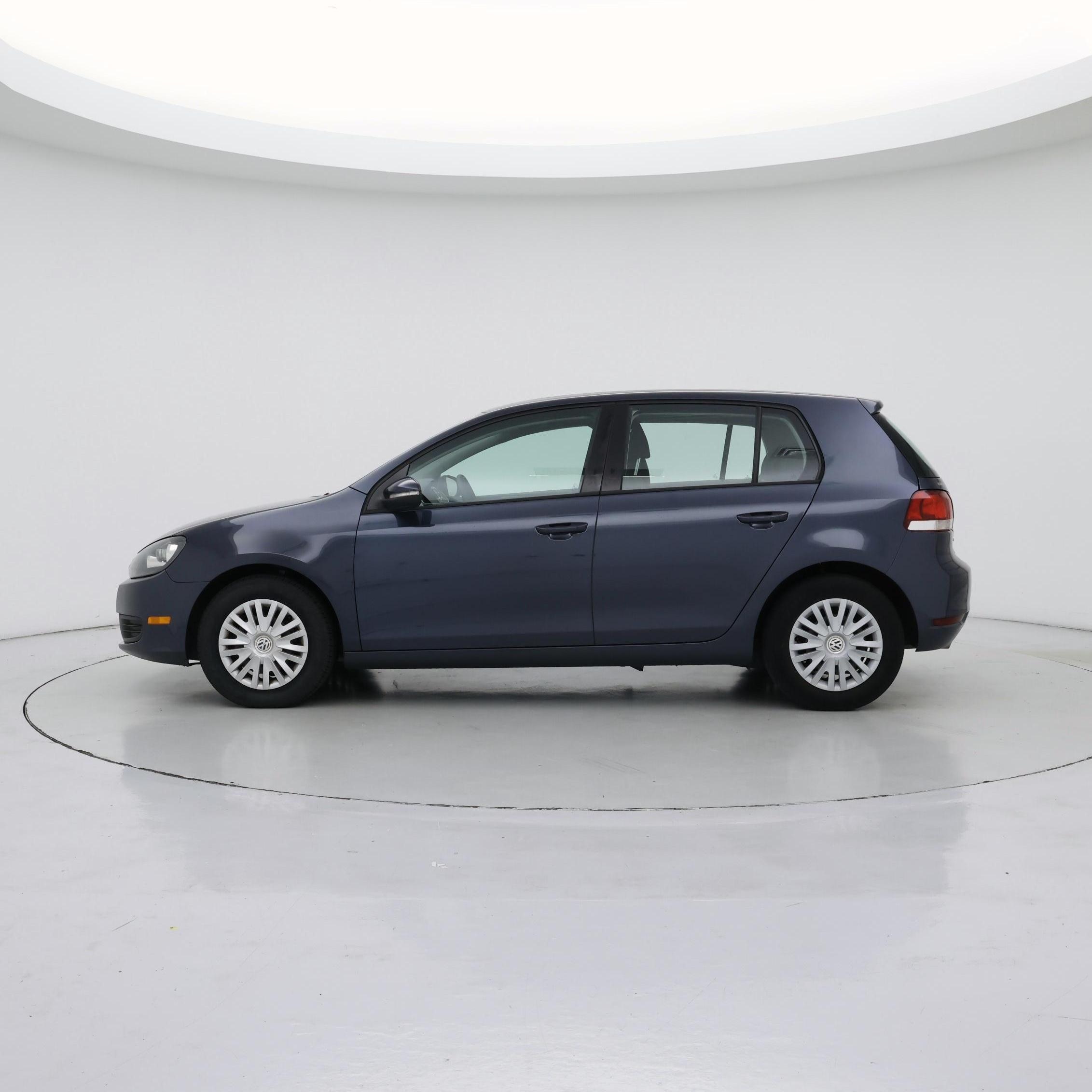 Thumbnail: 2013 Volkswagen Golf - 3