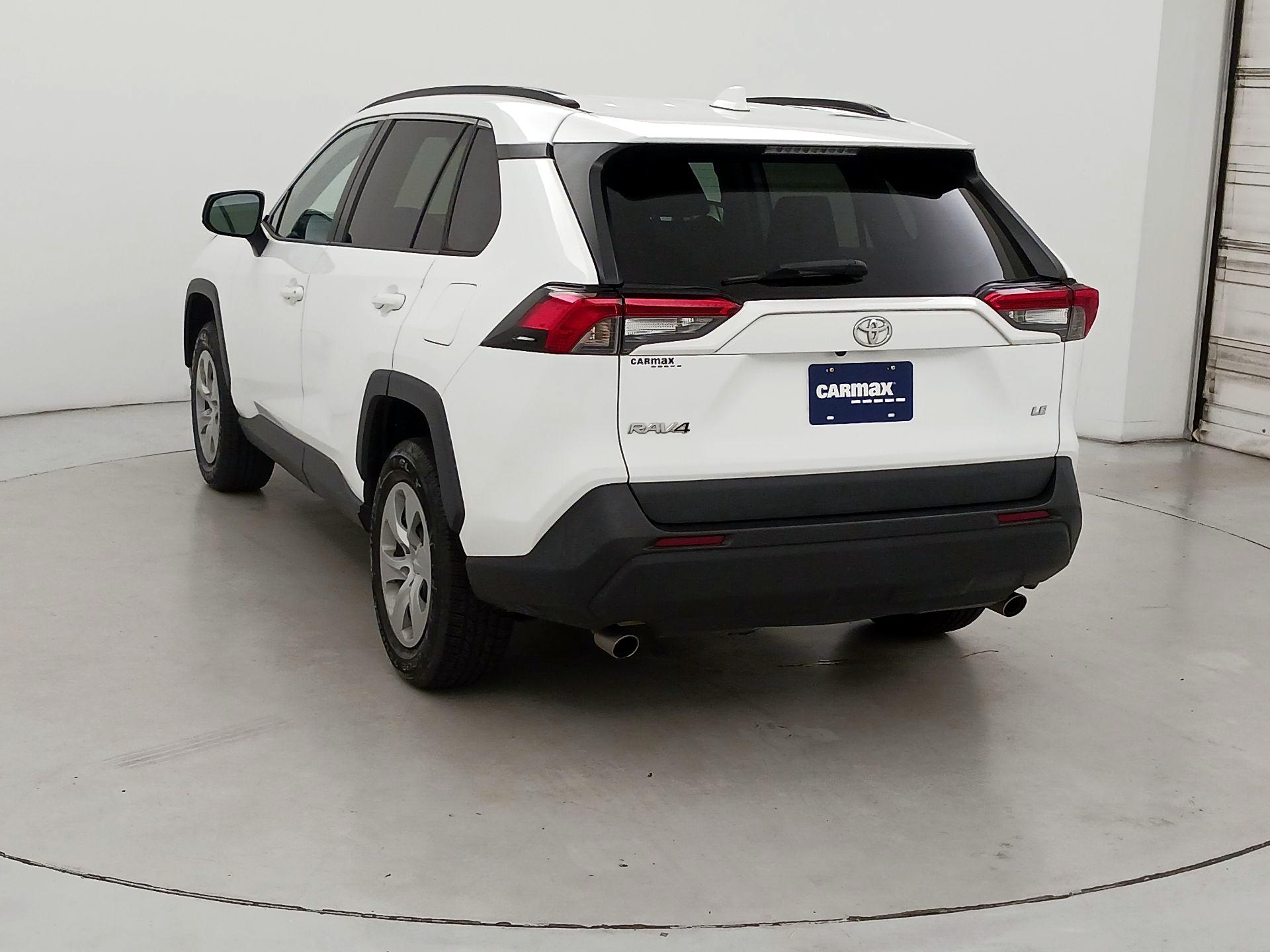 Thumbnail: 2021 Toyota RAV4 - 7