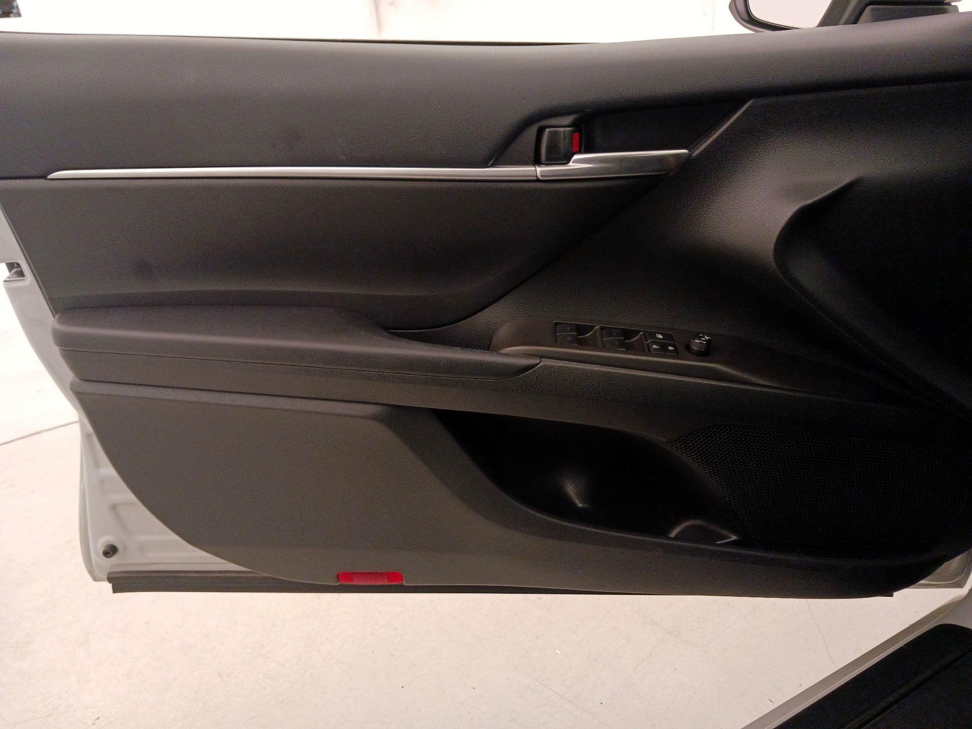 Thumbnail: 2023 Toyota Camry - 12