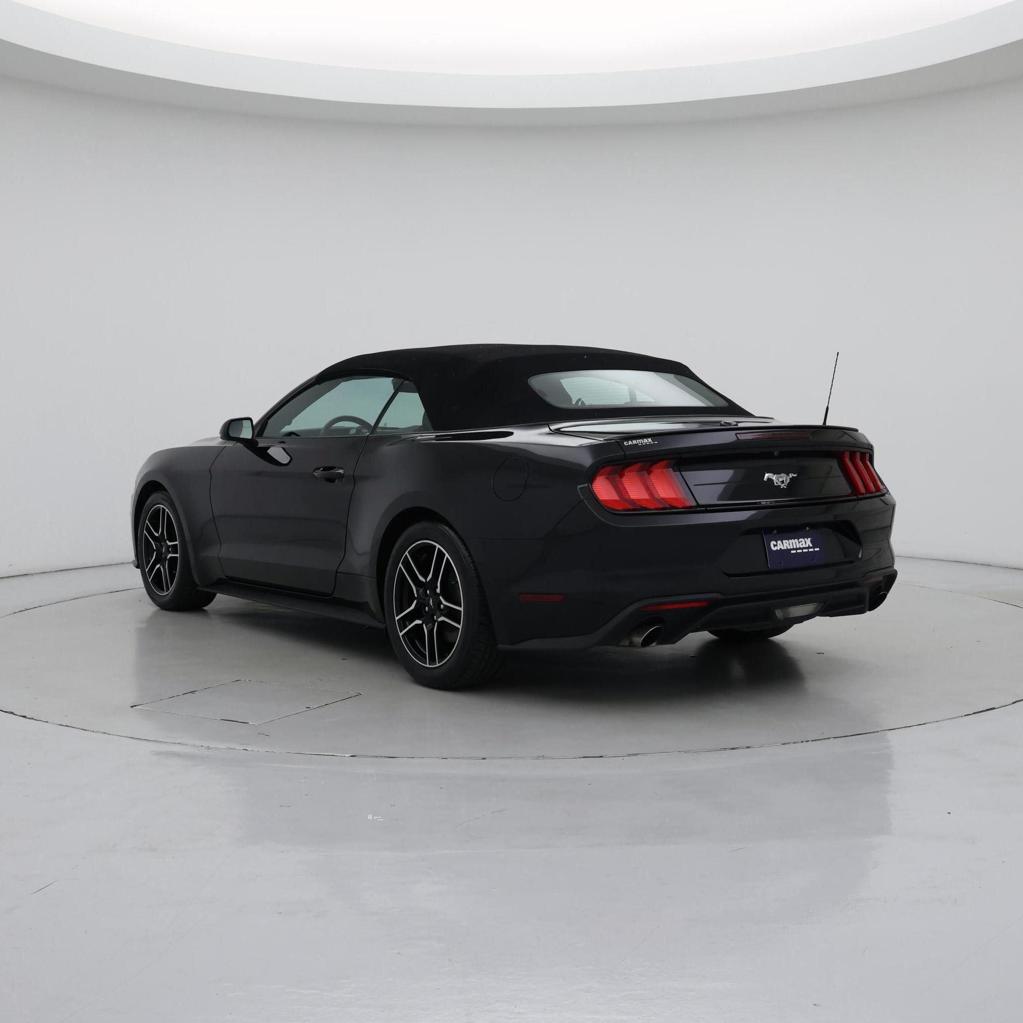 Thumbnail: 2022 Ford Mustang - 2
