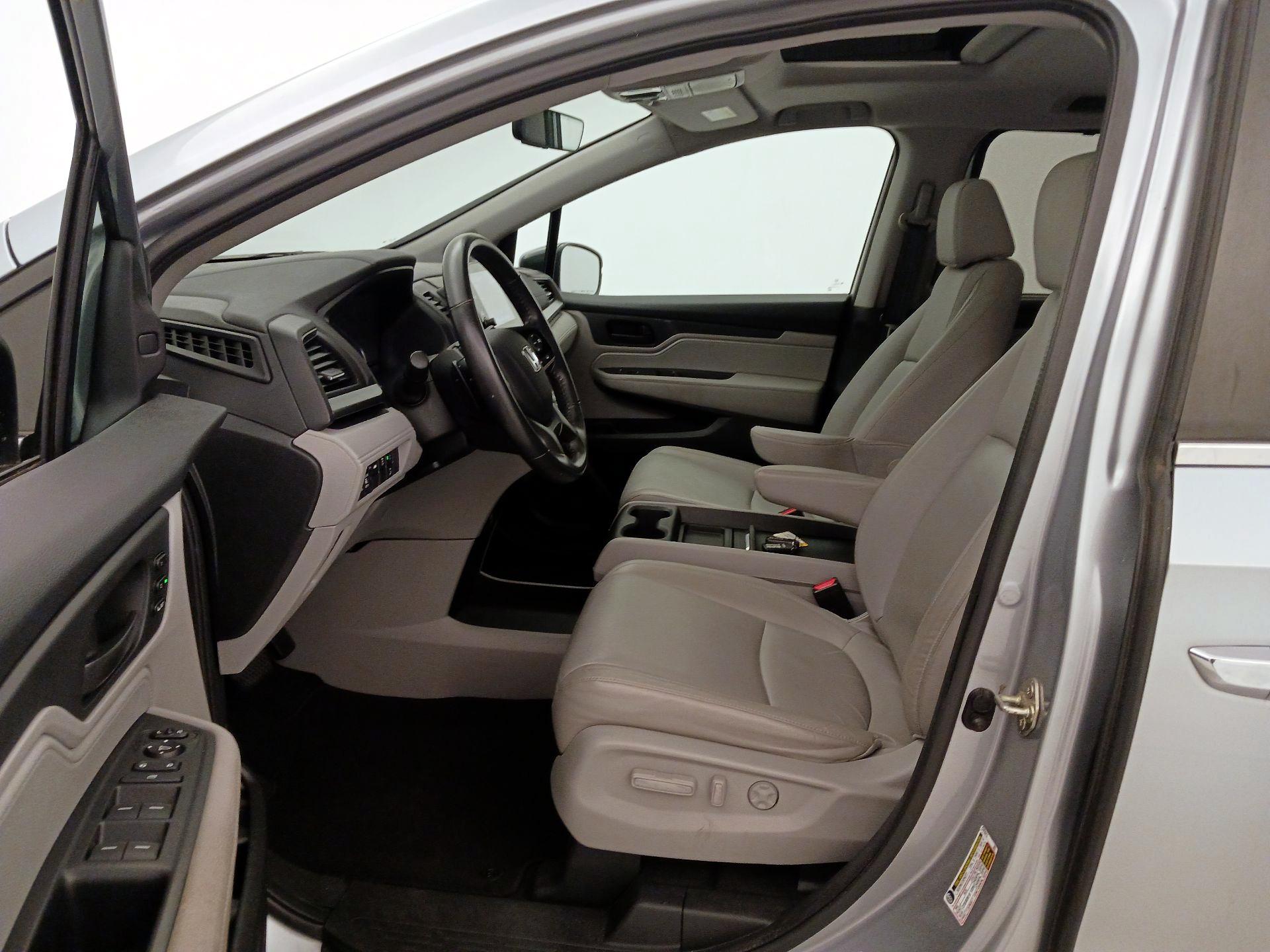 Thumbnail: 2018 Honda Odyssey - 11