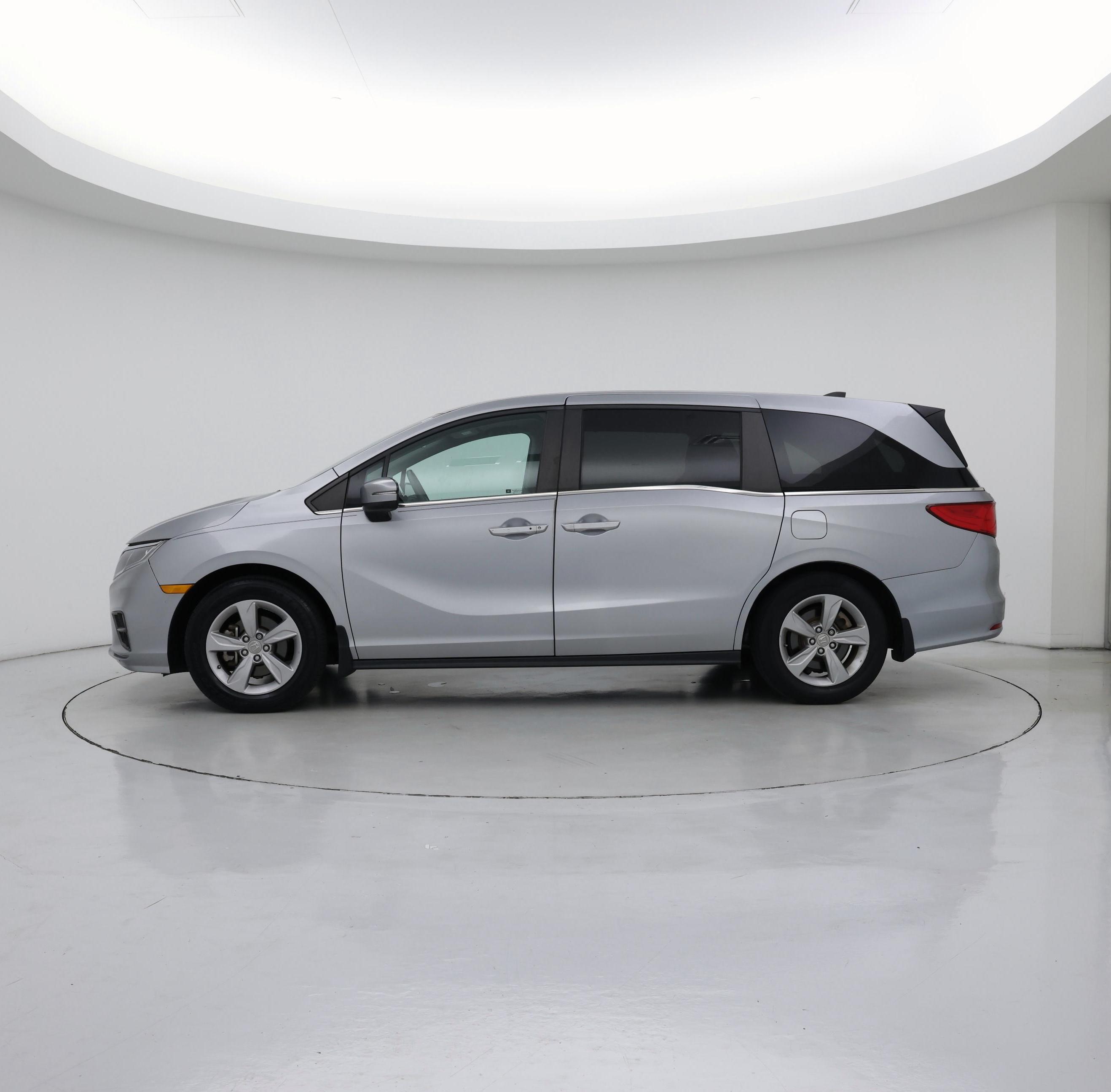 Thumbnail: 2018 Honda Odyssey - 3