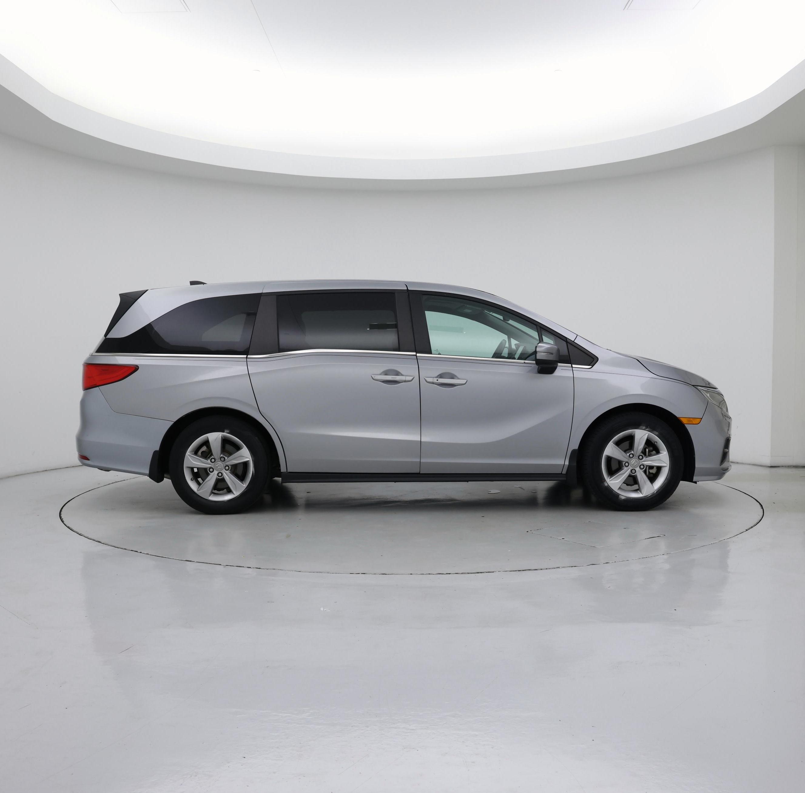 Thumbnail: 2018 Honda Odyssey - 7