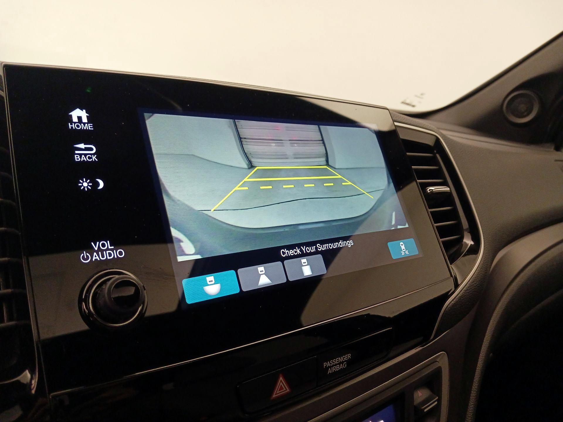 Thumbnail: 2019 Honda Passport - 14