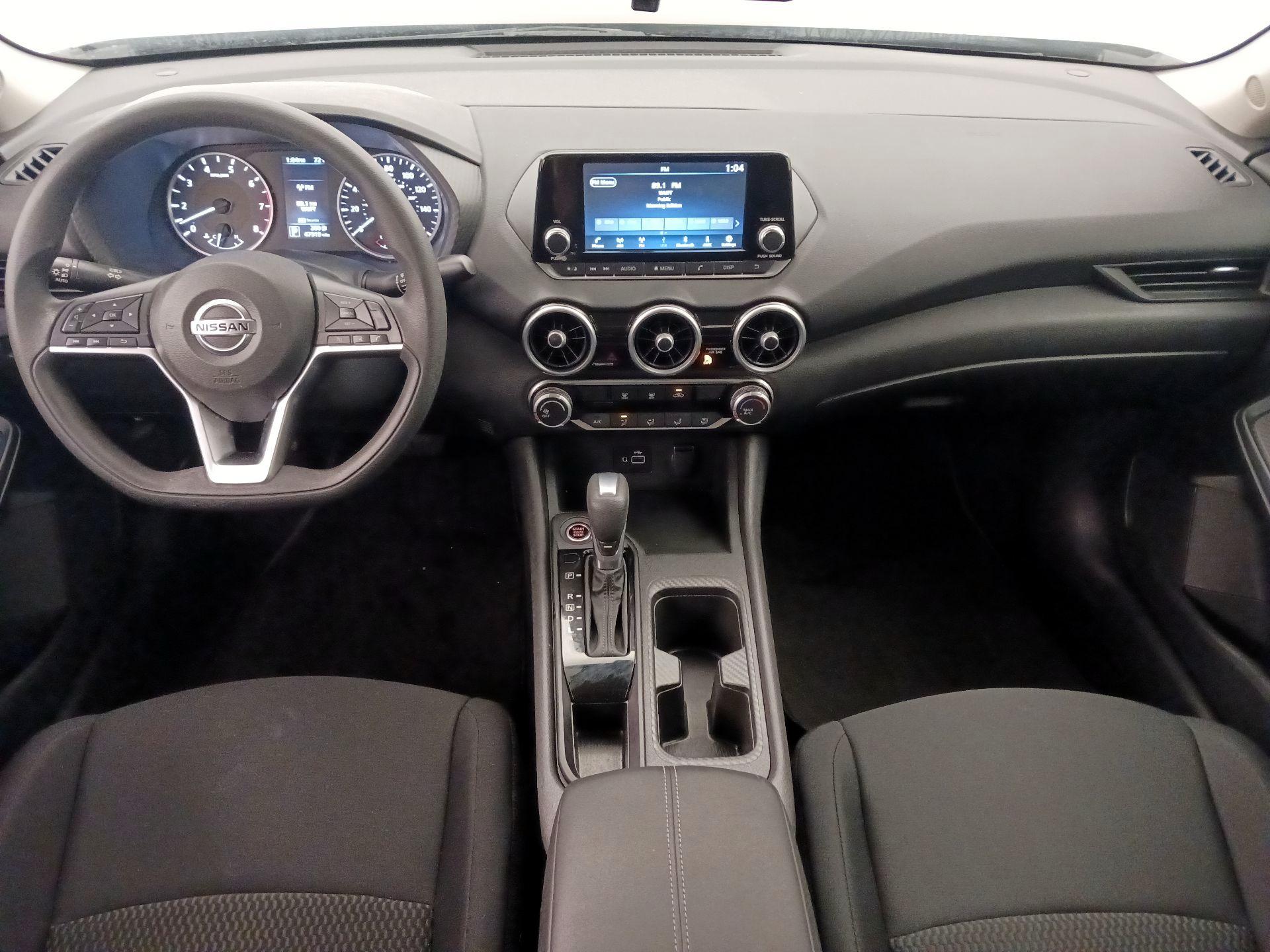 Thumbnail: 2022 Nissan Sentra - 9
