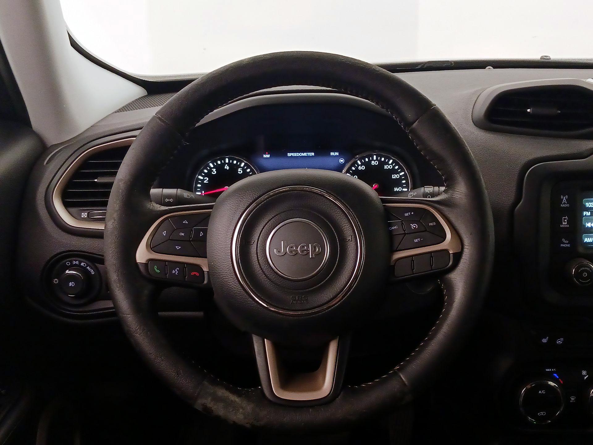 Thumbnail: 2017 Jeep Renegade - 10