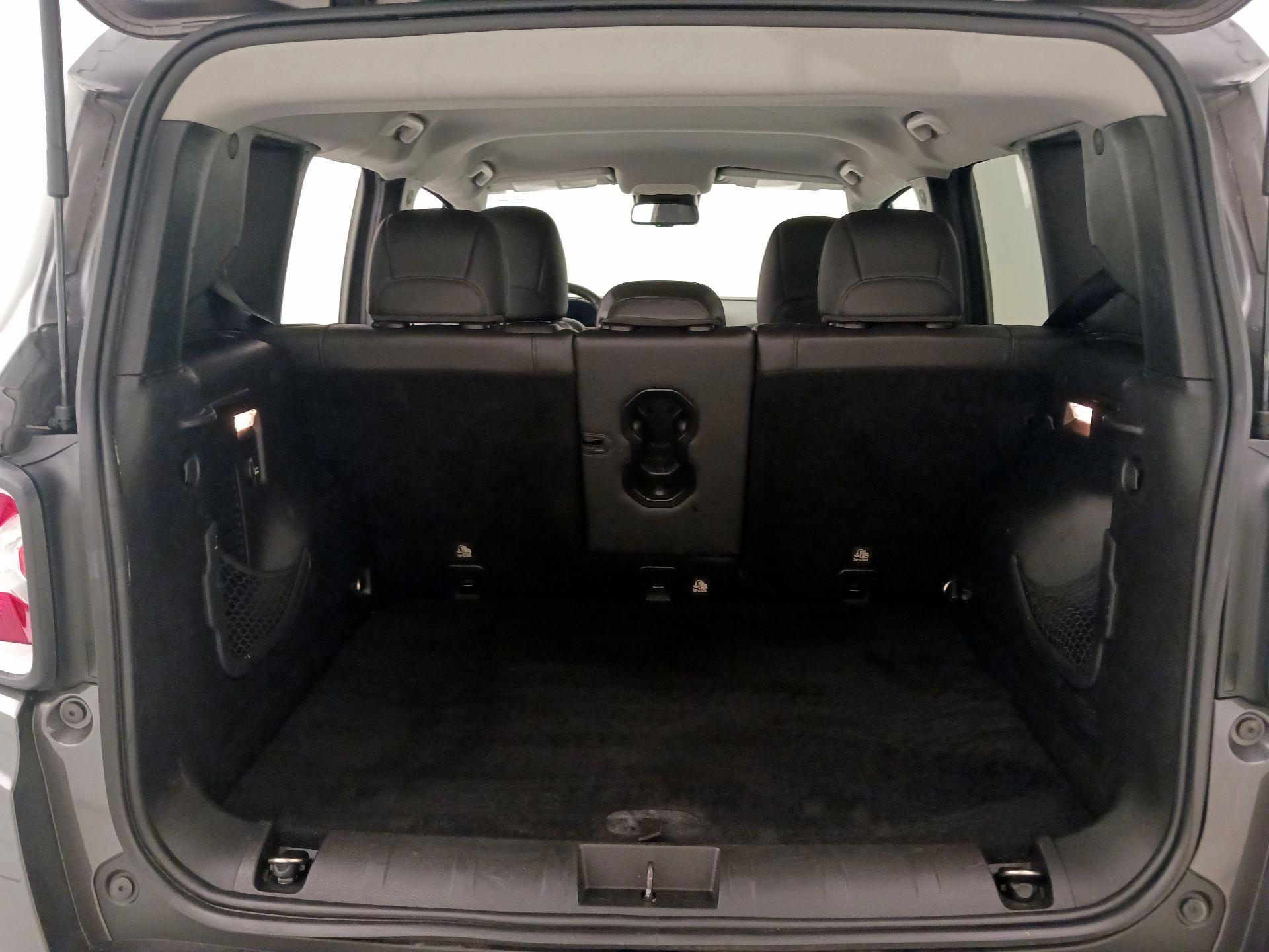 Thumbnail: 2017 Jeep Renegade - 20