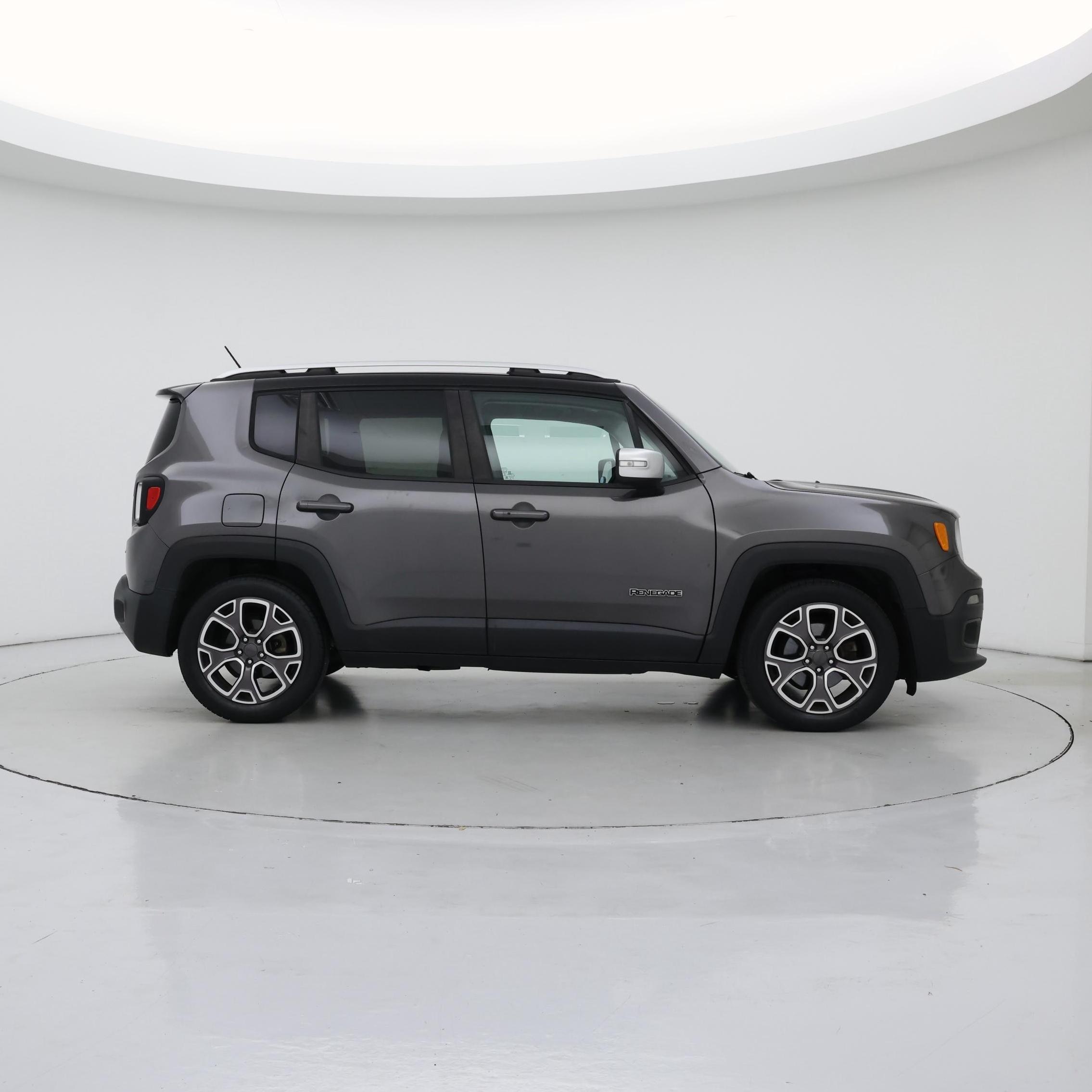 Thumbnail: 2017 Jeep Renegade - 7