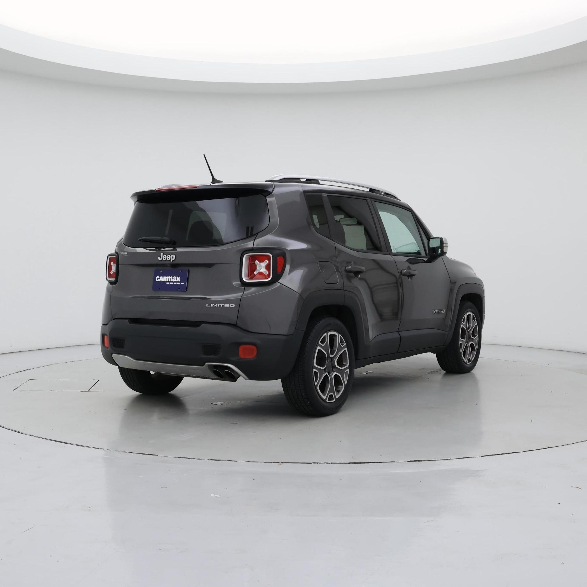 Thumbnail: 2017 Jeep Renegade - 8