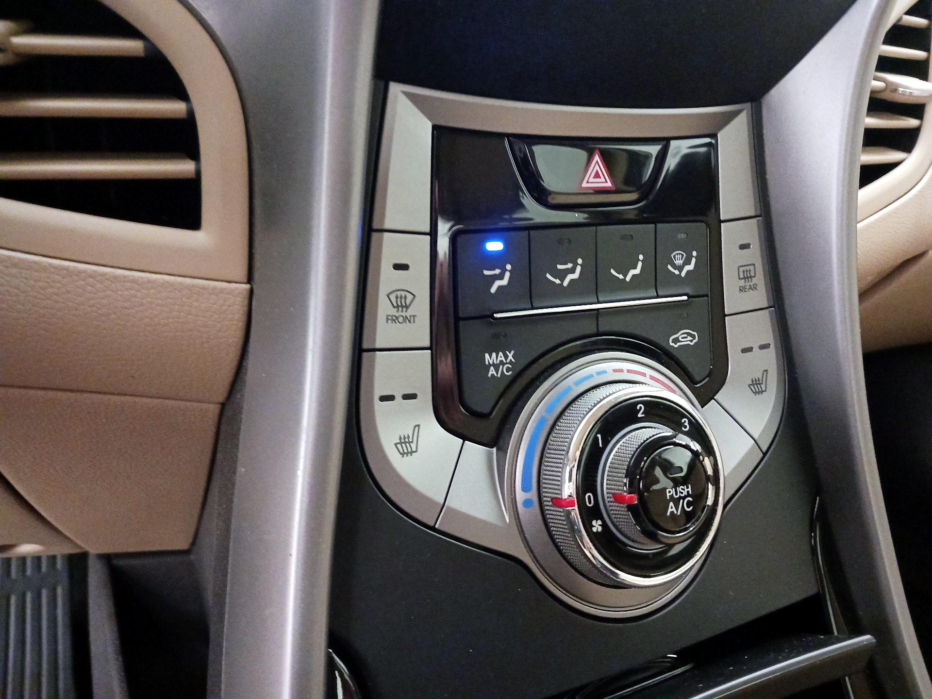 Thumbnail: 2013 Hyundai Elantra - 15
