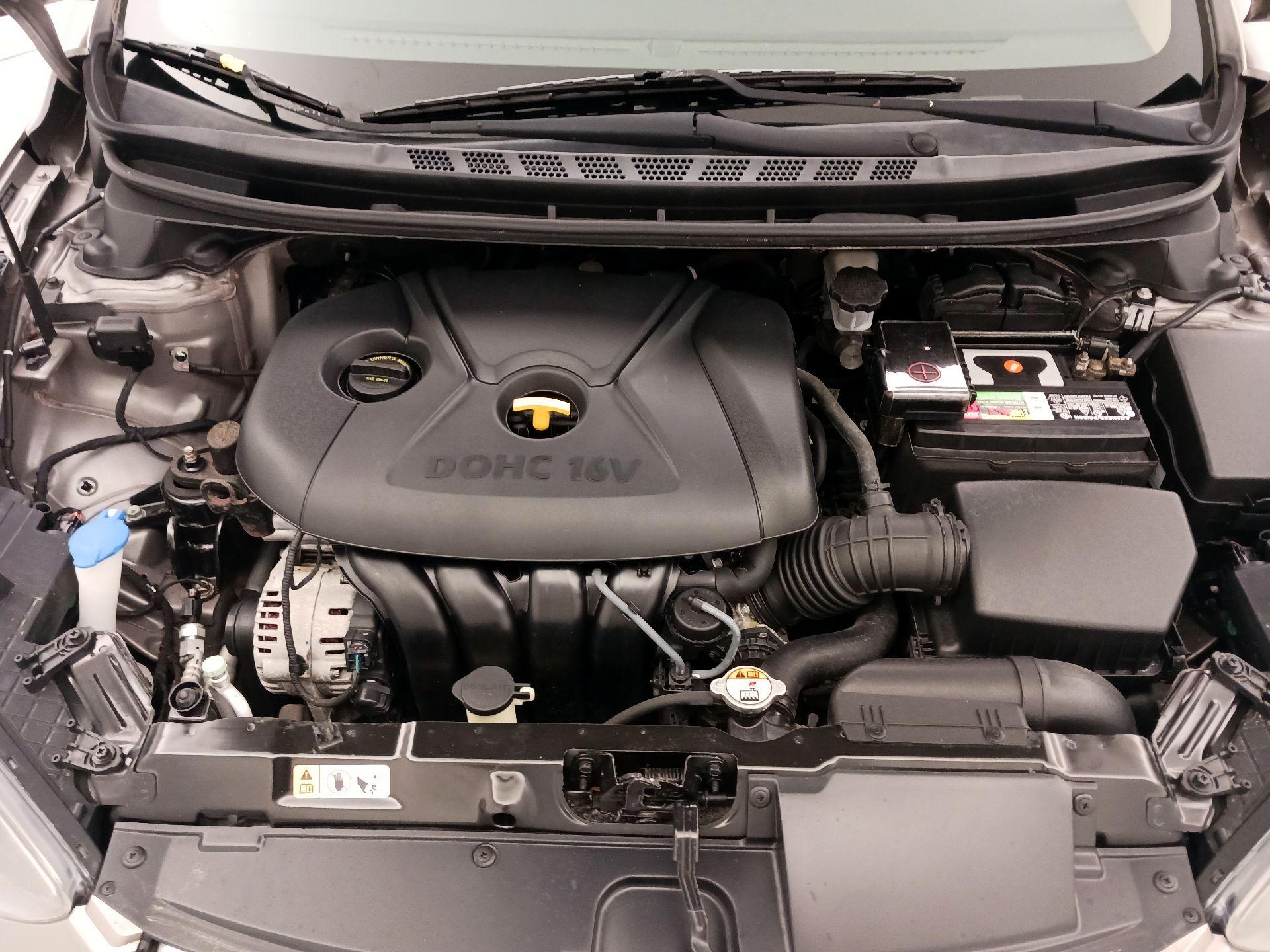 Thumbnail: 2013 Hyundai Elantra - 20
