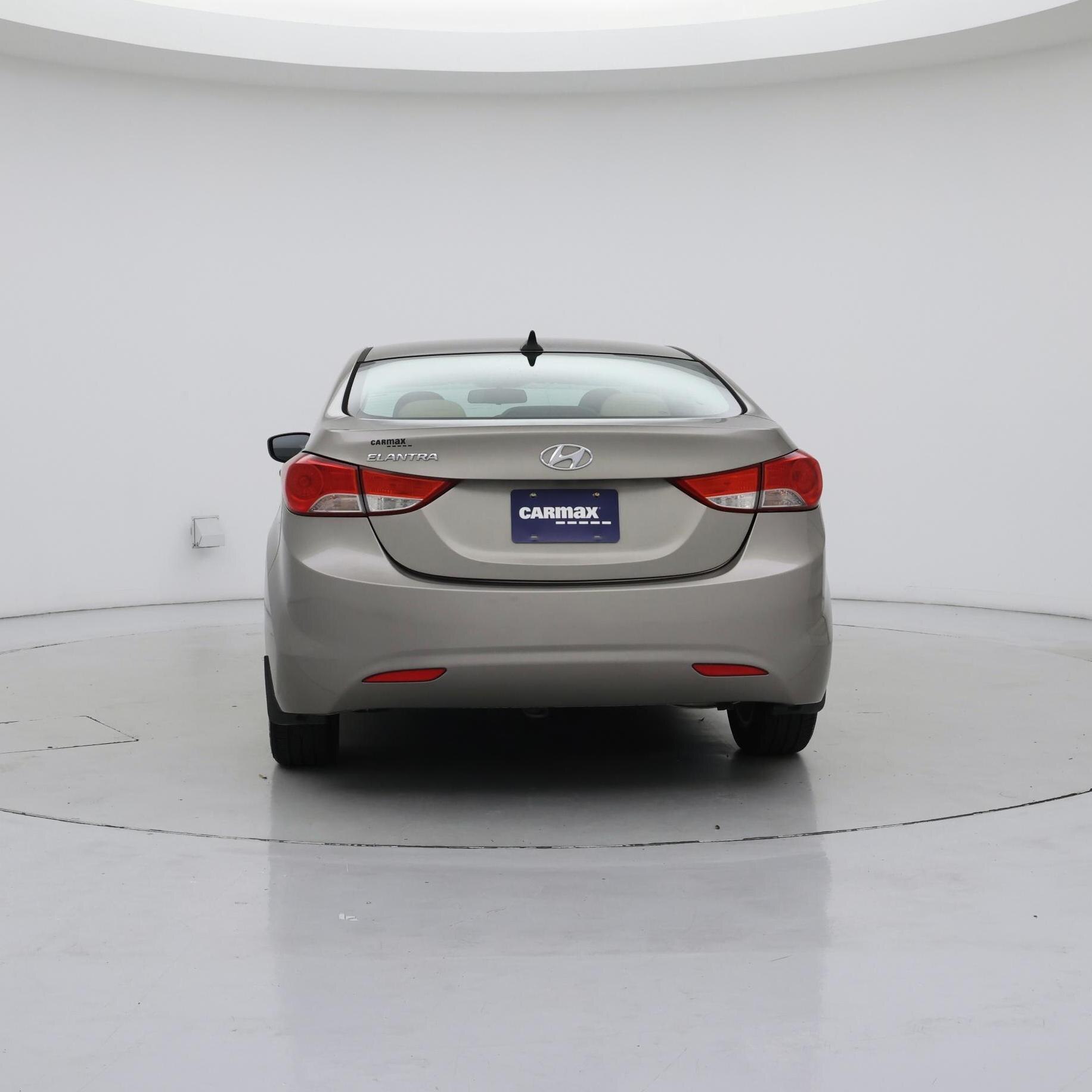 Thumbnail: 2013 Hyundai Elantra - 6