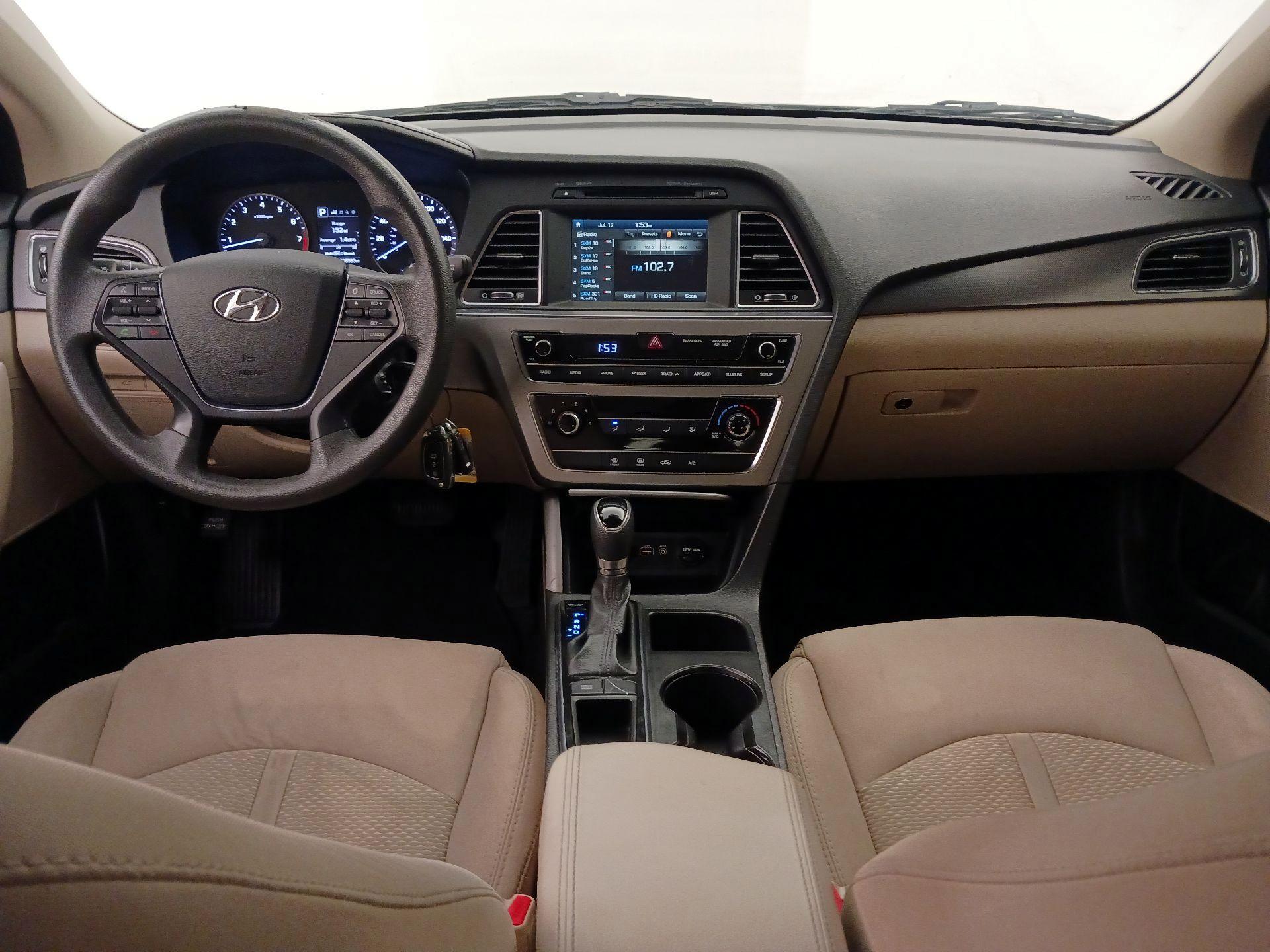 Thumbnail: 2016 Hyundai Sonata - 9