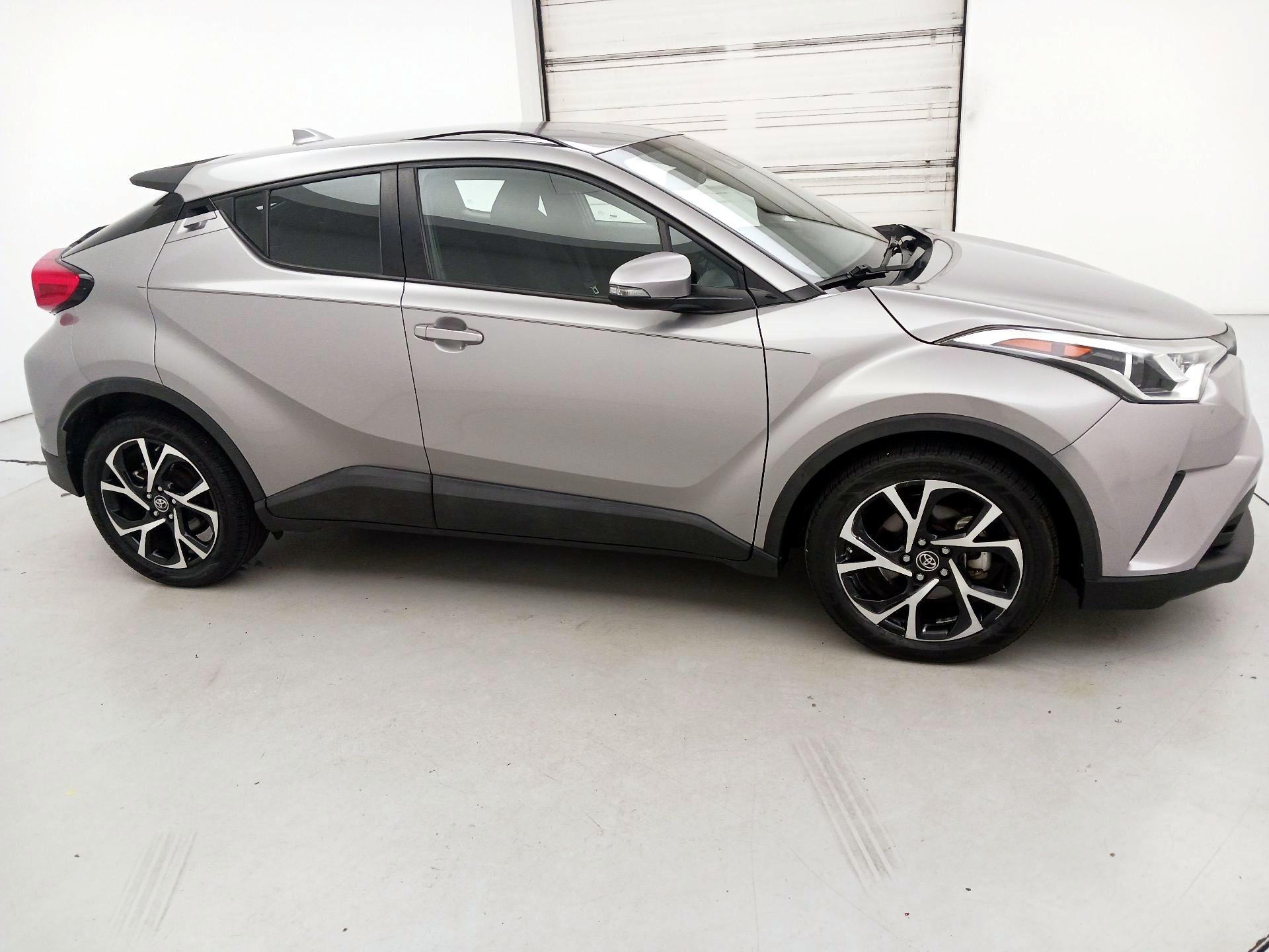 Thumbnail: 2018 Toyota C-HR - 4