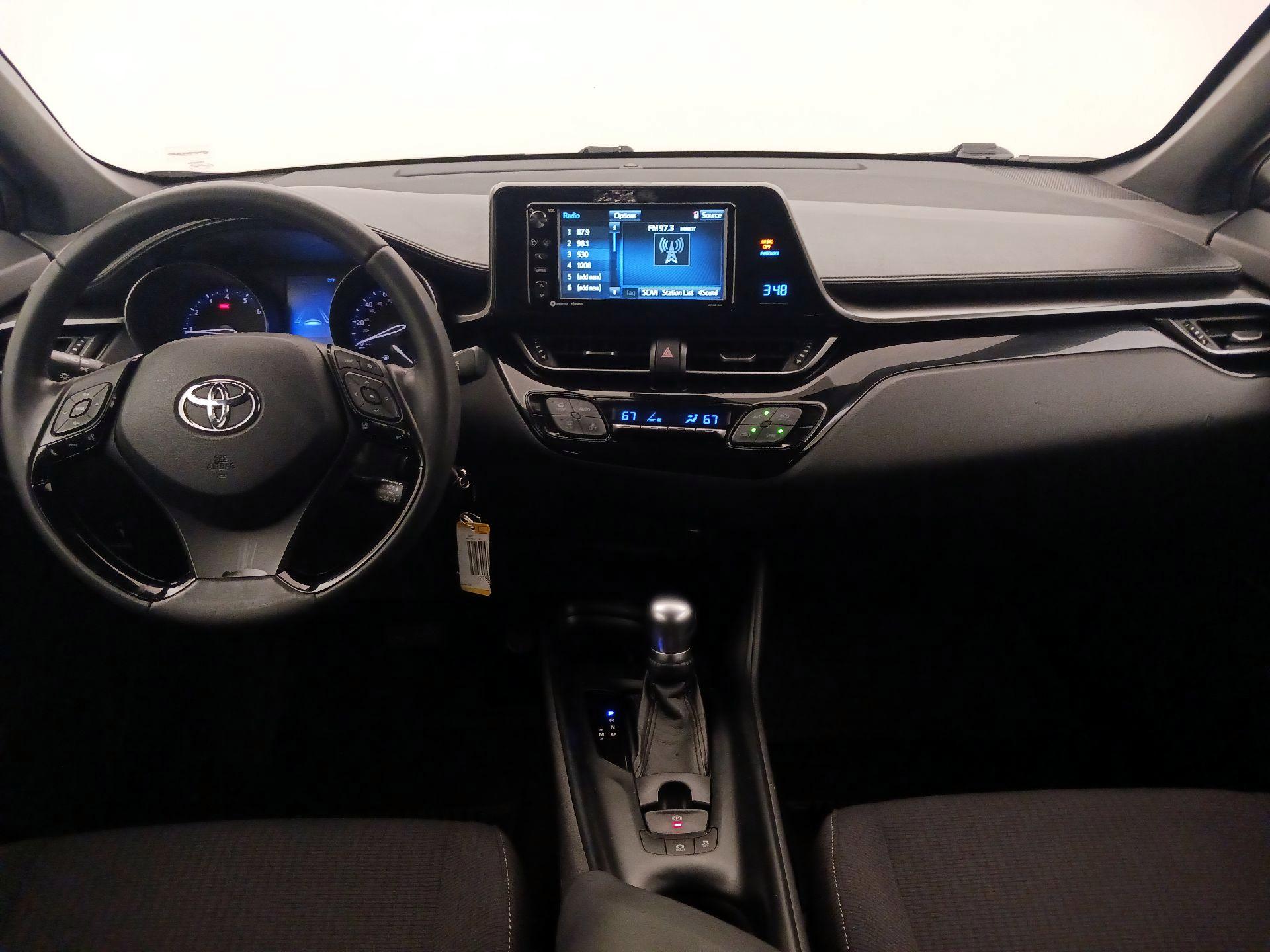 Thumbnail: 2018 Toyota C-HR - 8