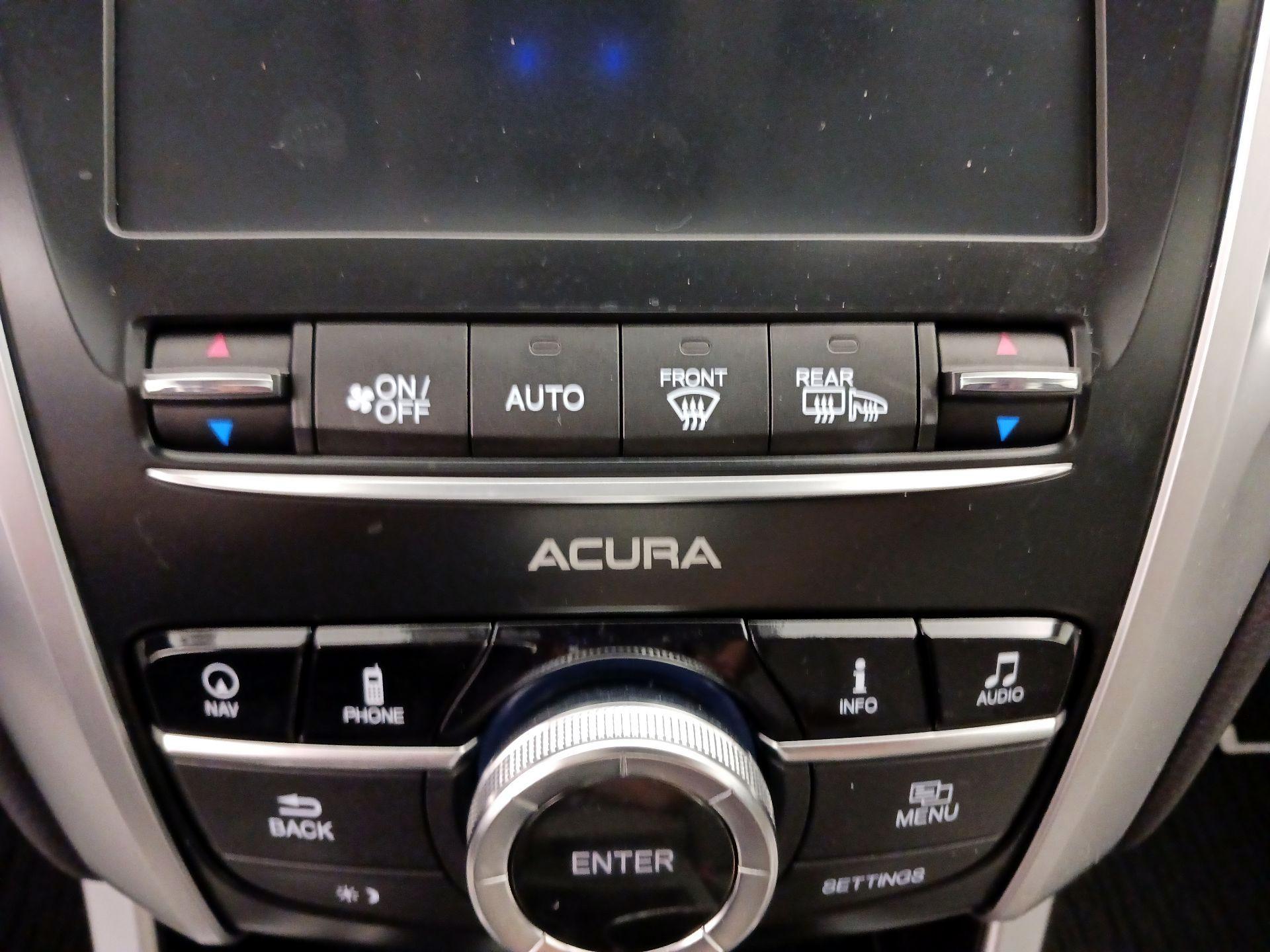 Thumbnail: 2015 Acura TLX - 17
