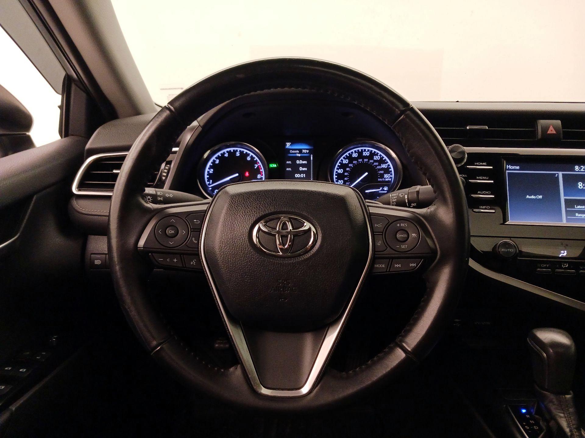 Thumbnail: 2018 Toyota Camry - 10