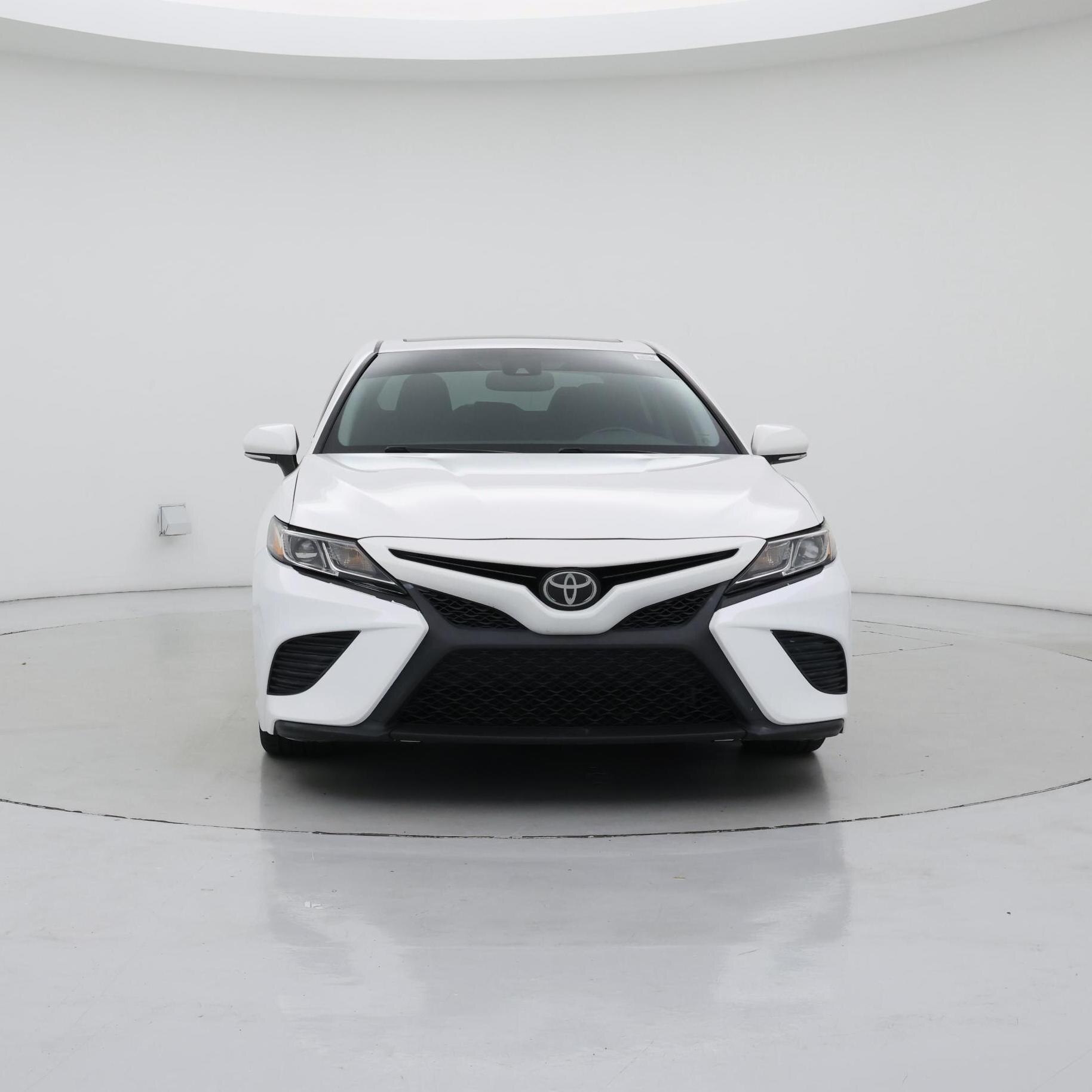 Thumbnail: 2018 Toyota Camry - 5
