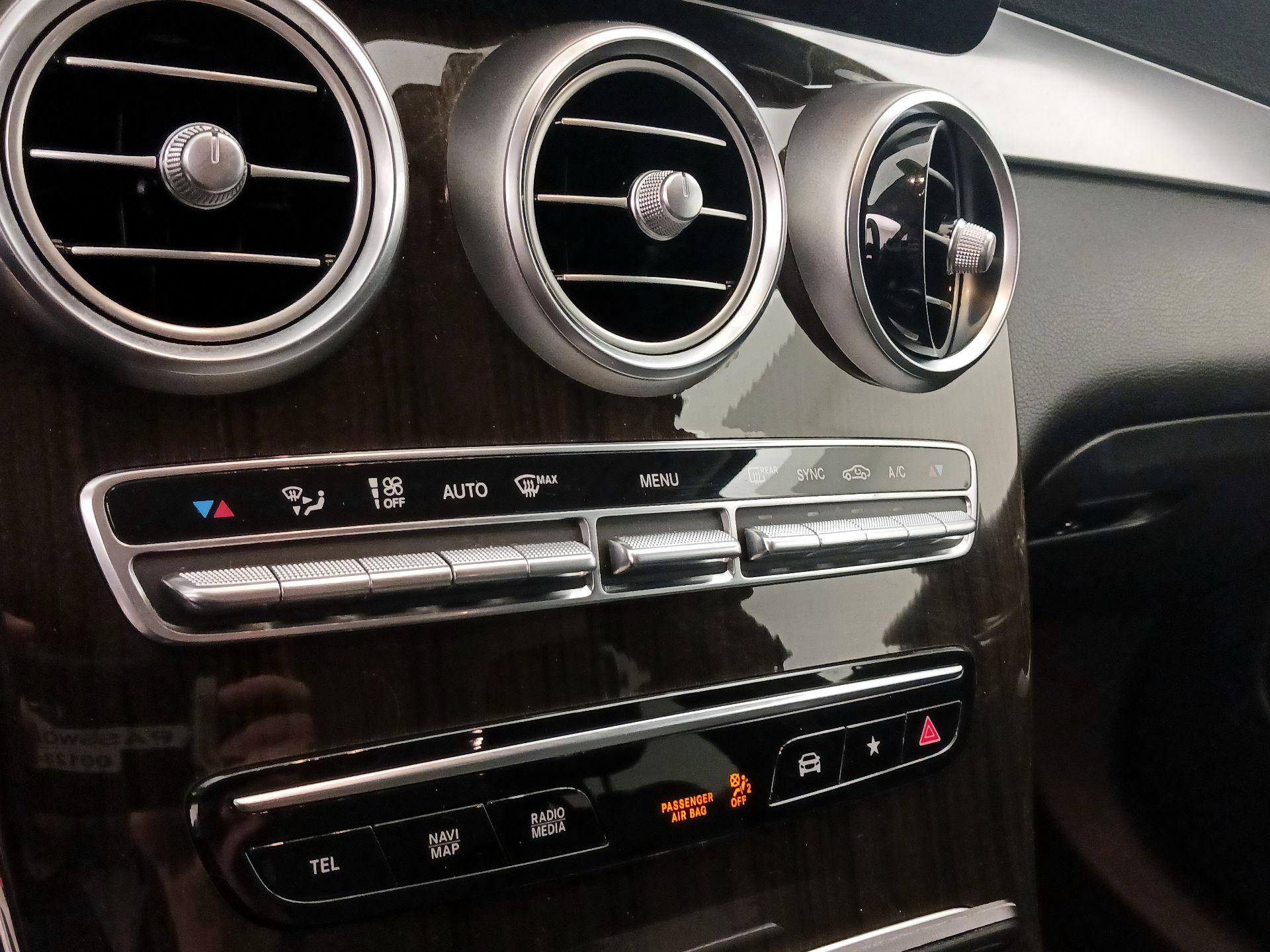Thumbnail: 2020 Mercedes-Benz GLC - 16