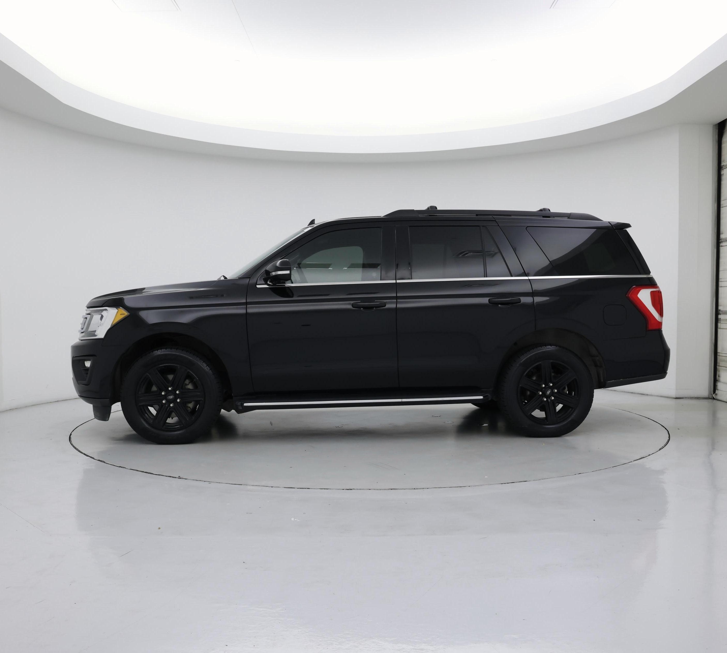 Thumbnail: 2021 Ford Expedition - 3