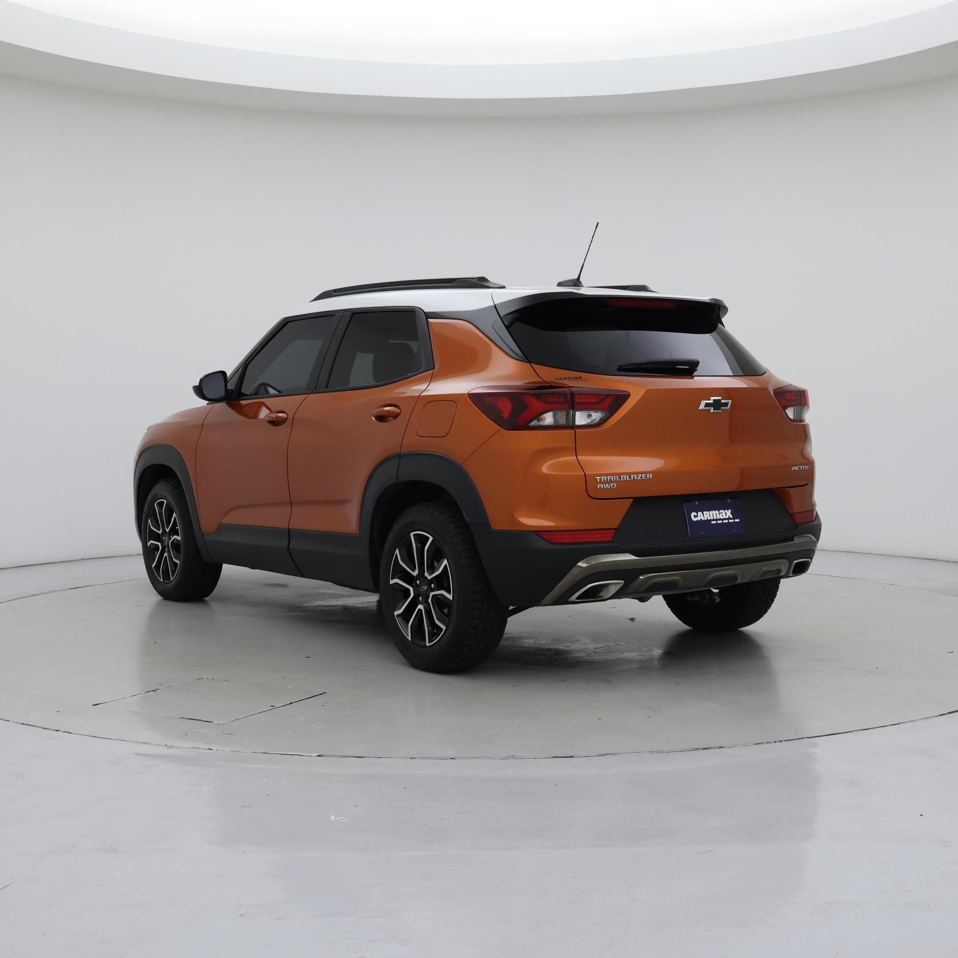 Thumbnail: 2023 Chevrolet TrailBlazer - 2
