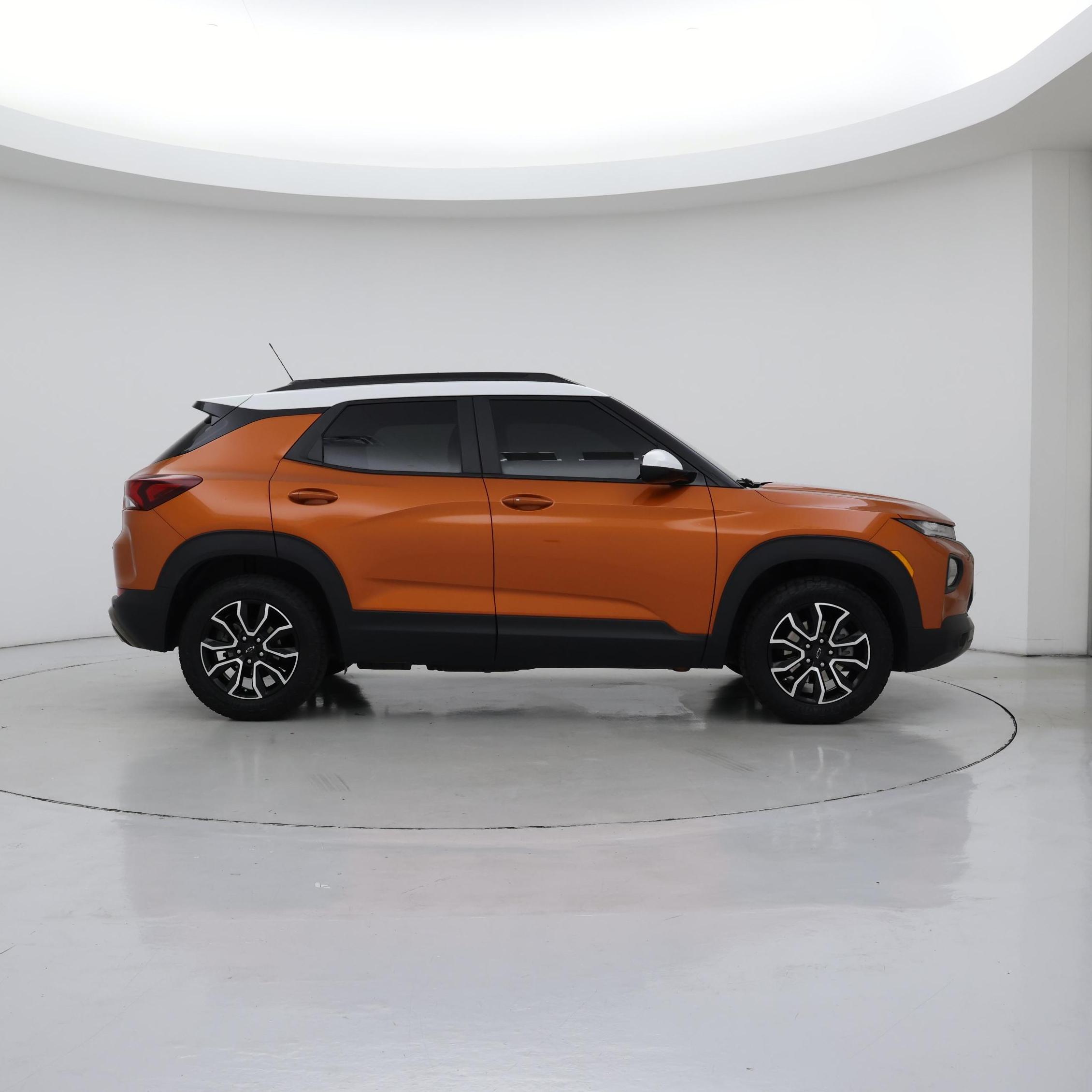 Thumbnail: 2023 Chevrolet TrailBlazer - 7