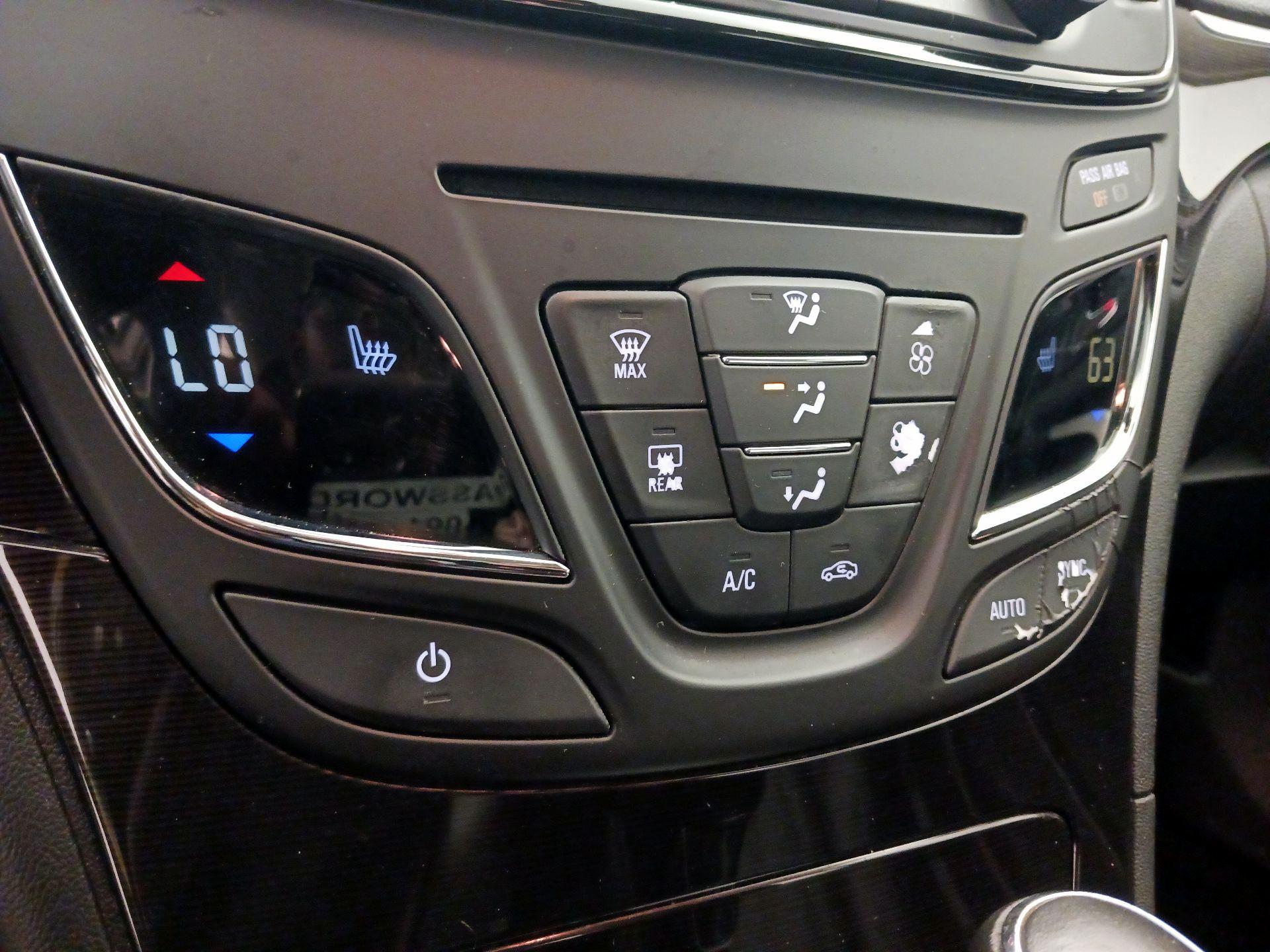 Thumbnail: 2016 Buick Regal - 16