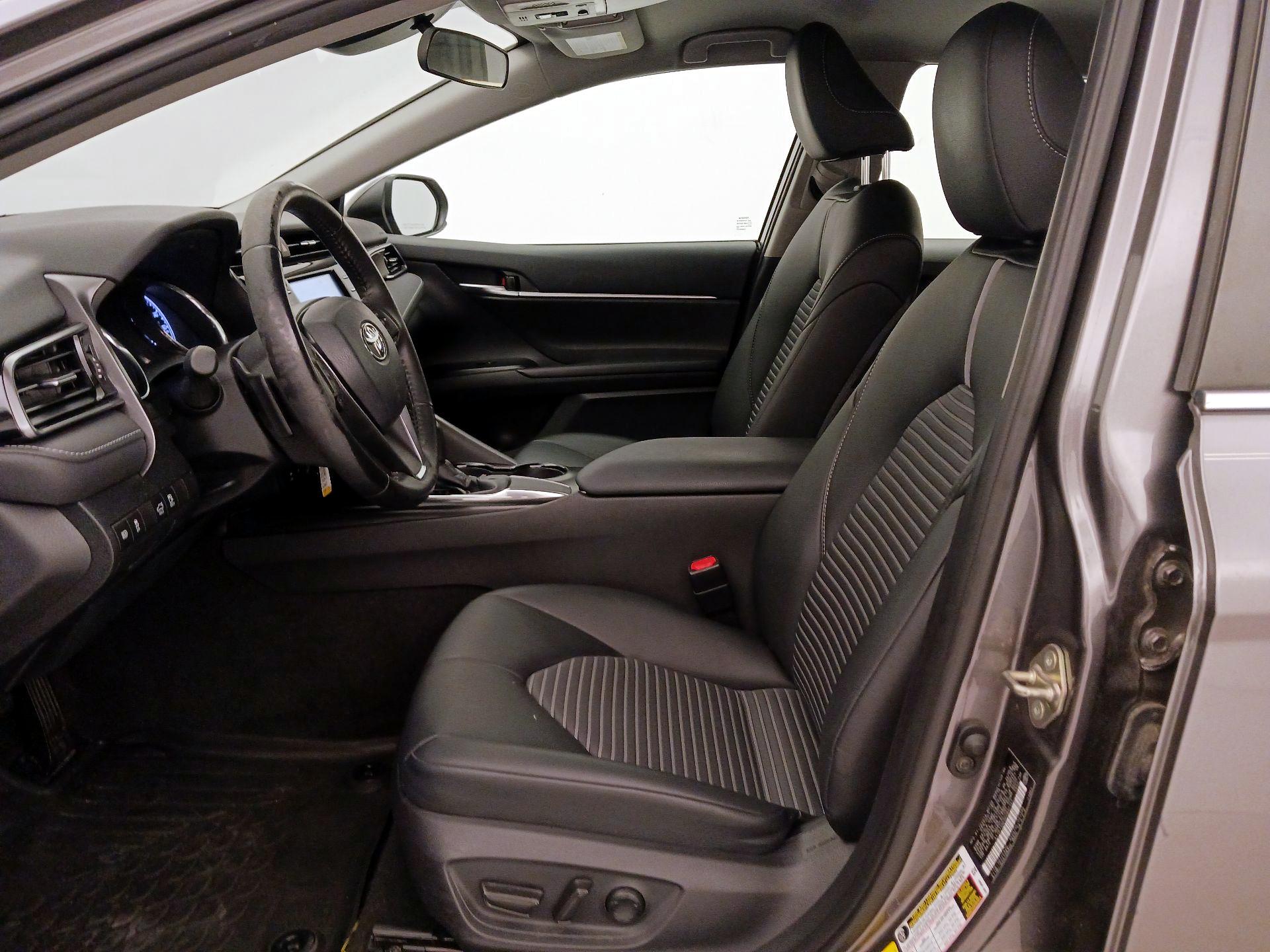 Thumbnail: 2019 Toyota Camry - 11