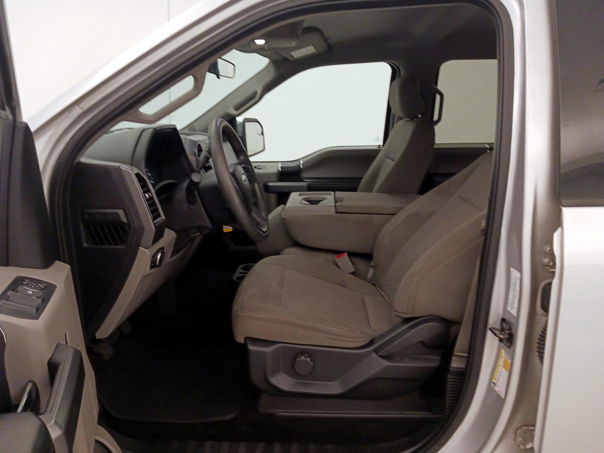Thumbnail: 2017 Ford F-150 - 11