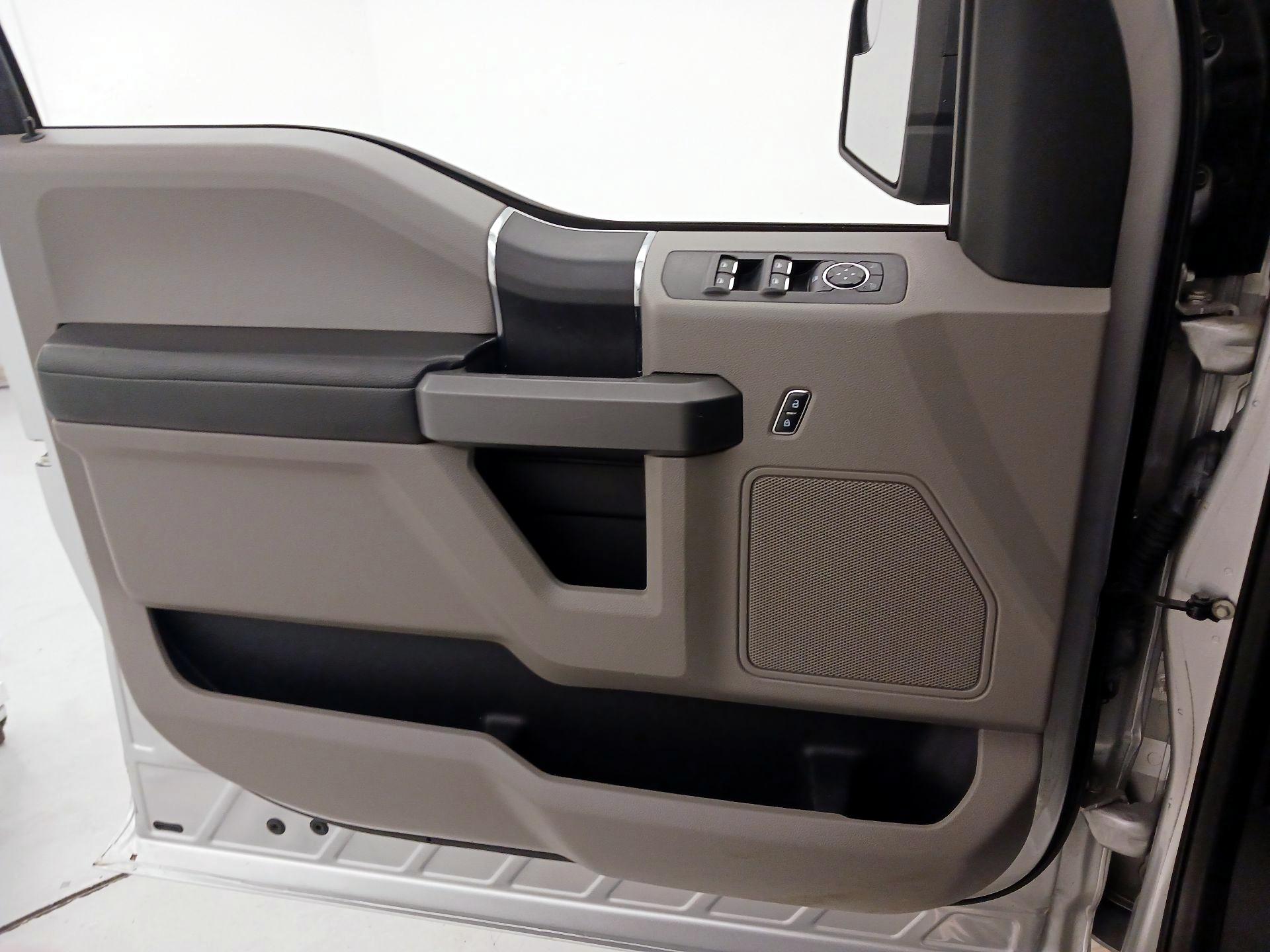 Thumbnail: 2017 Ford F-150 - 12